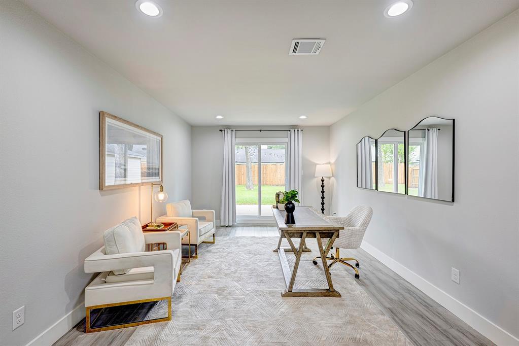 10607 Deerwood Road
