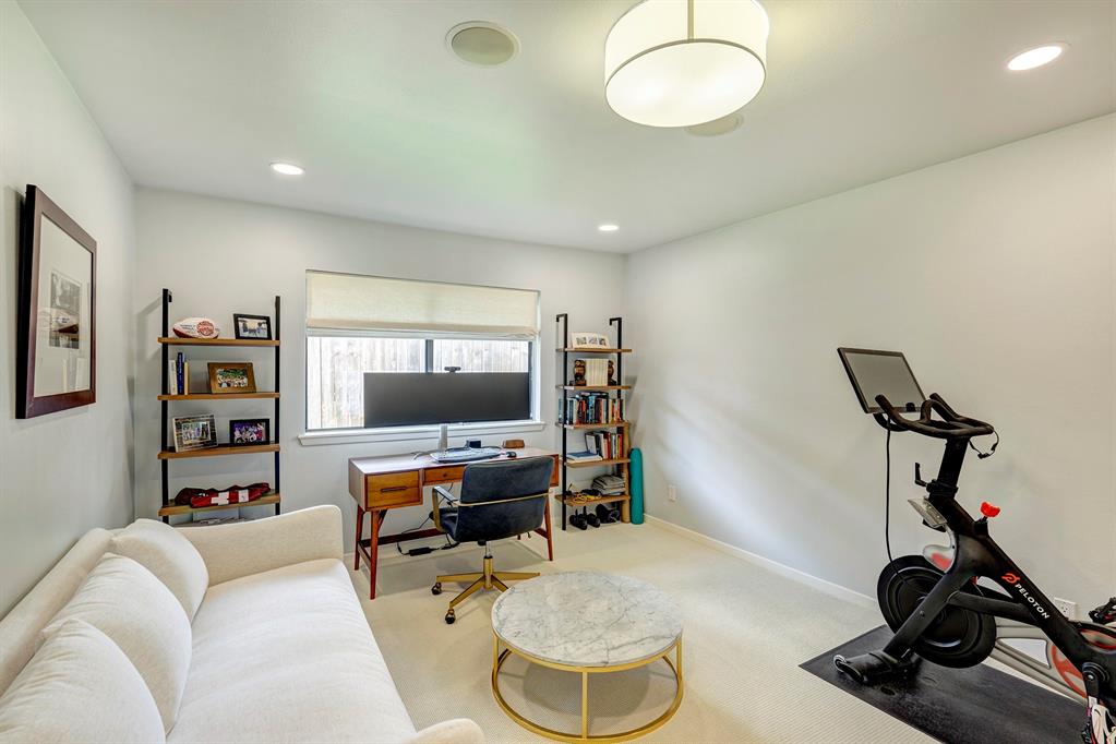 7918 Chevy Chase Drive