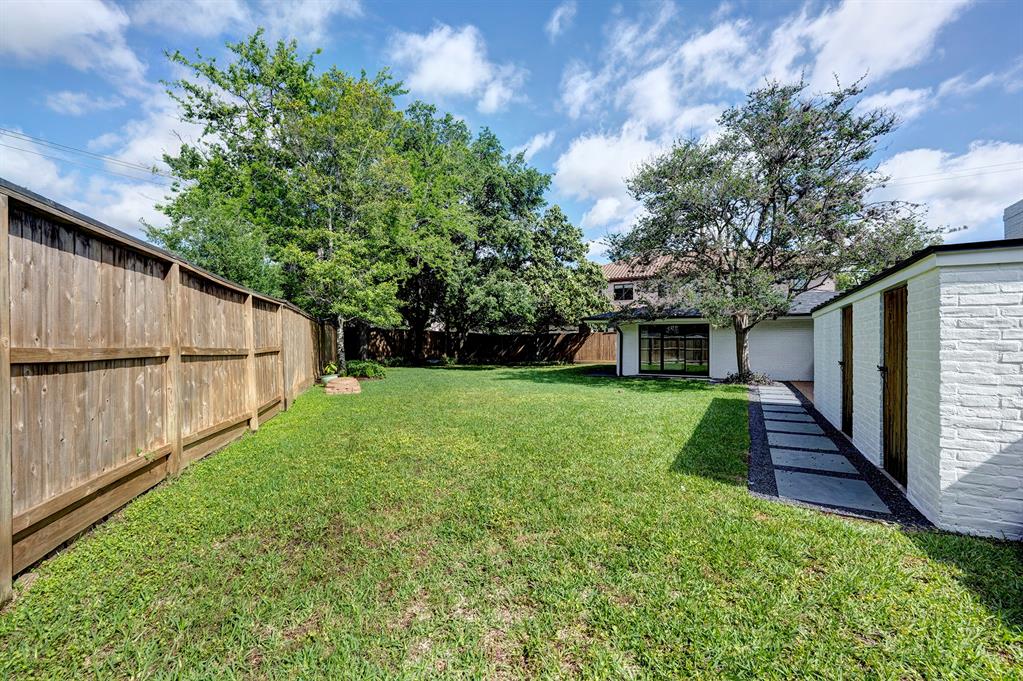 7918 Chevy Chase Drive