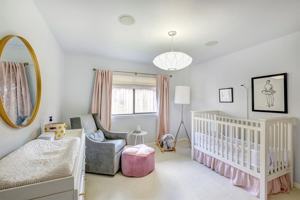 7918 Chevy Chase Drive