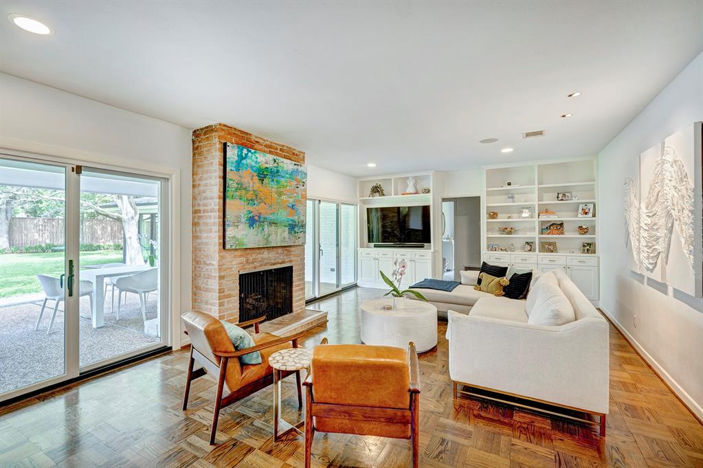 7918 Chevy Chase Drive