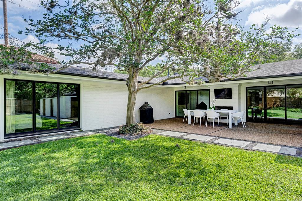 7918 Chevy Chase Drive