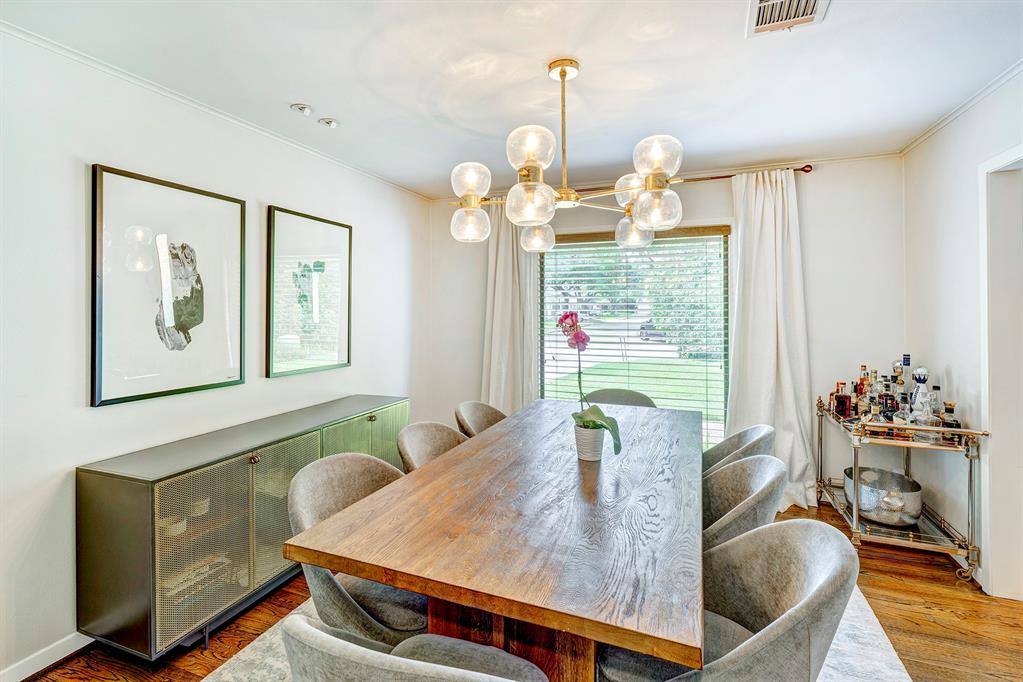 7918 Chevy Chase Drive