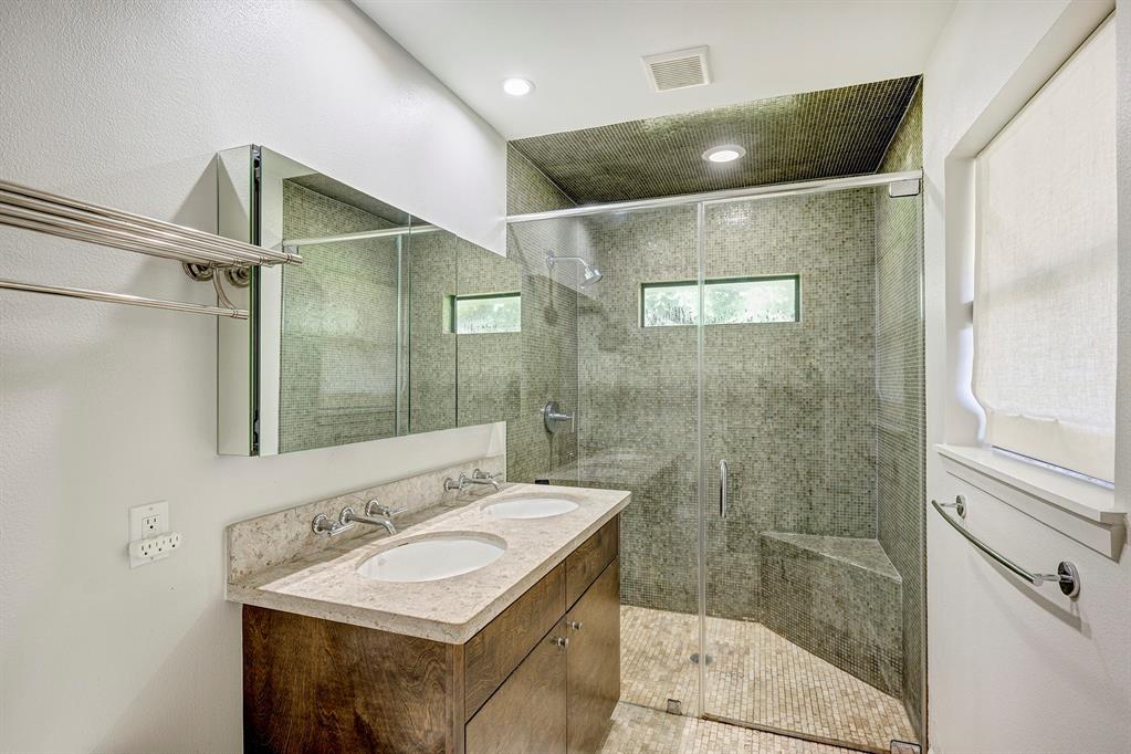 7918 Chevy Chase Drive