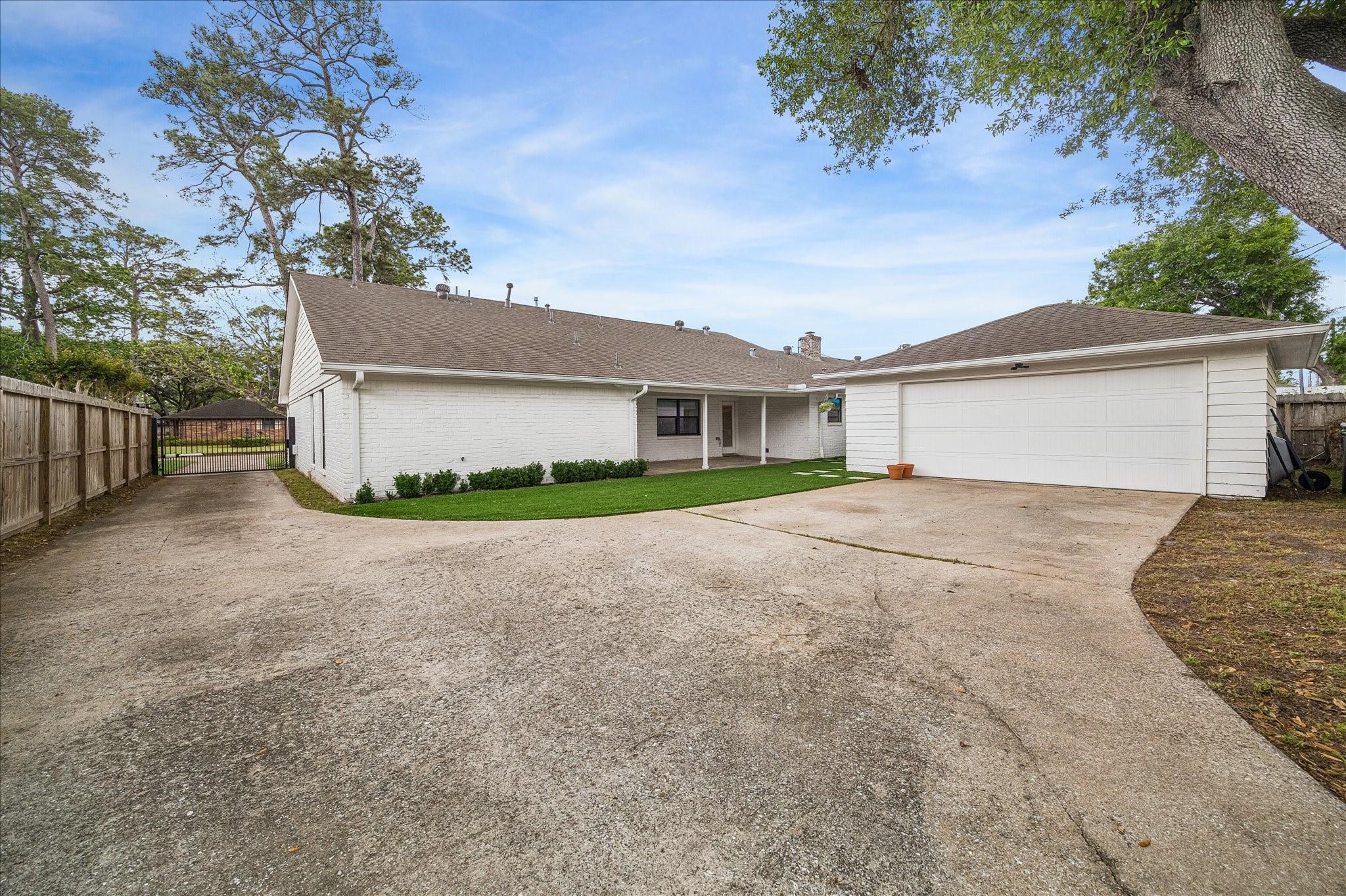 1034 Bethlehem Street