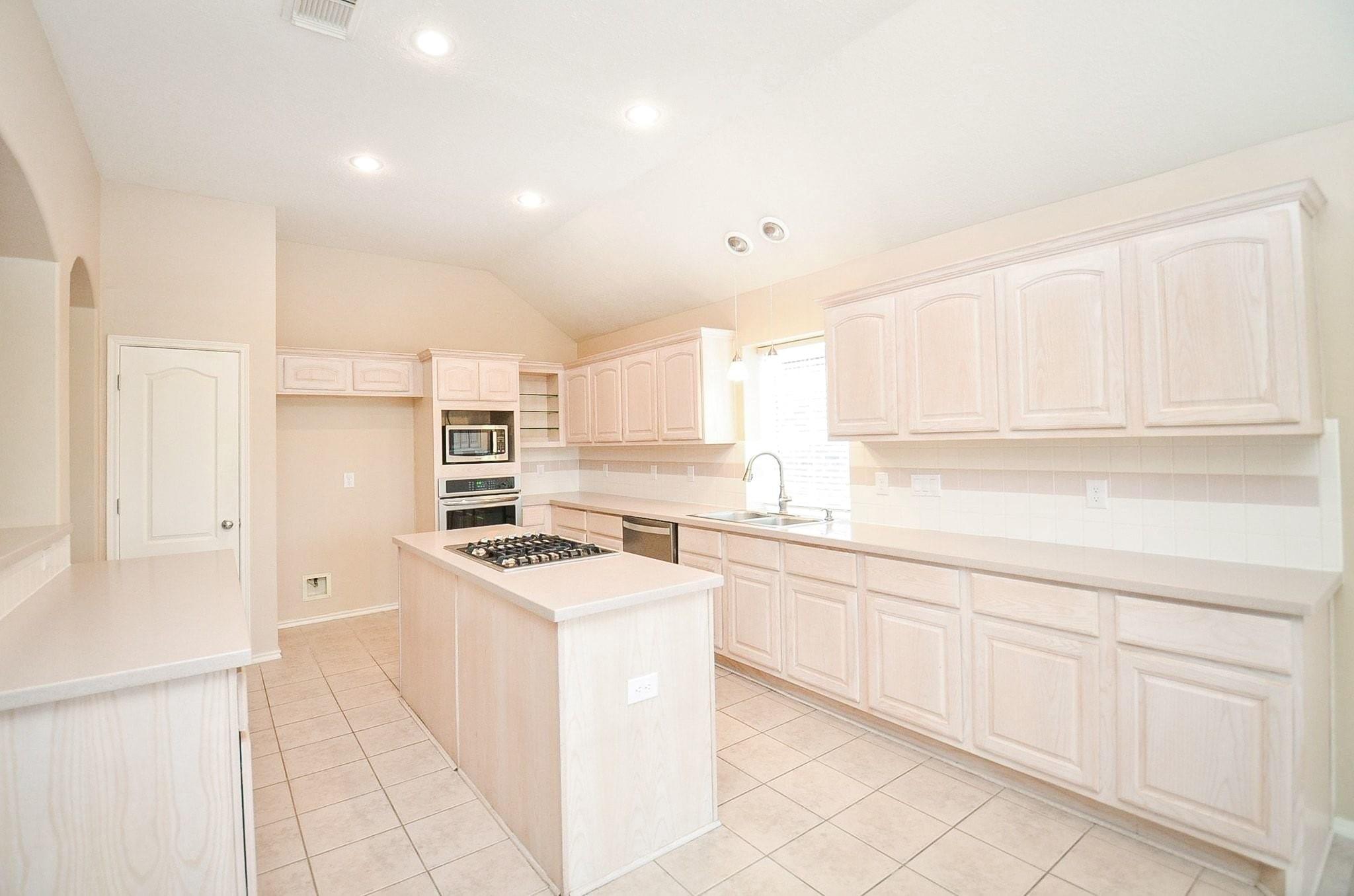 12427 Shadowvista Drive
