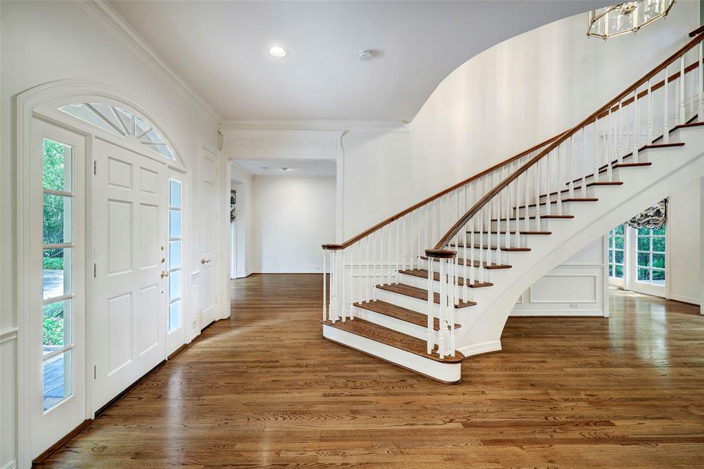 414 Little John Lane