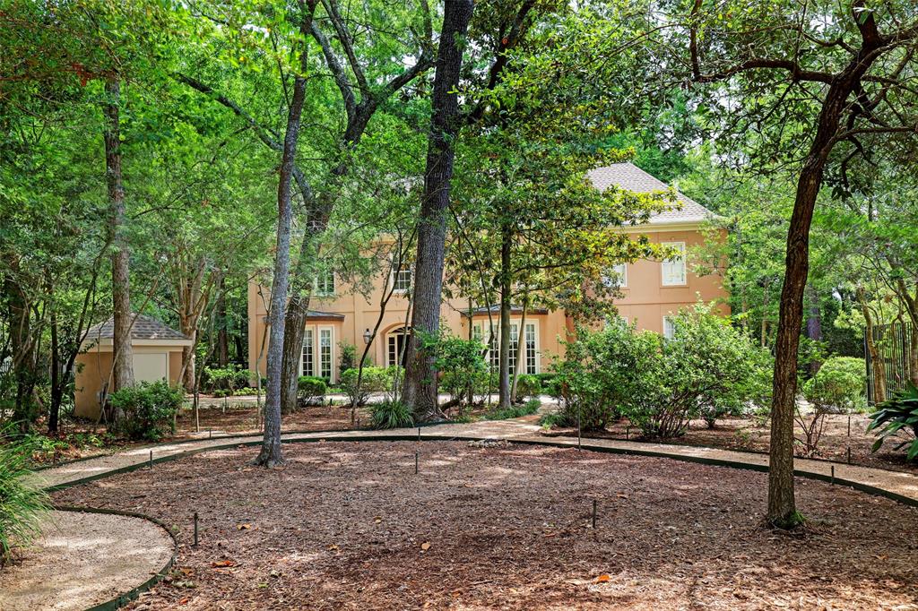 414 Little John Lane