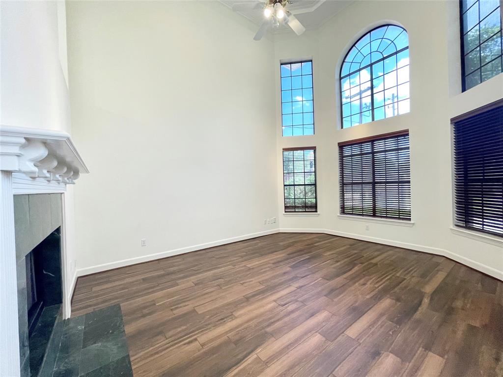 1265 Ridgewood Place