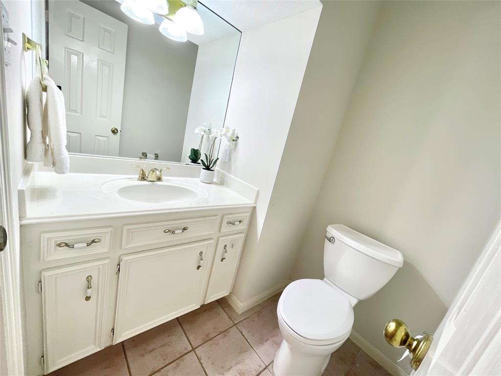 1265 Ridgewood Place
