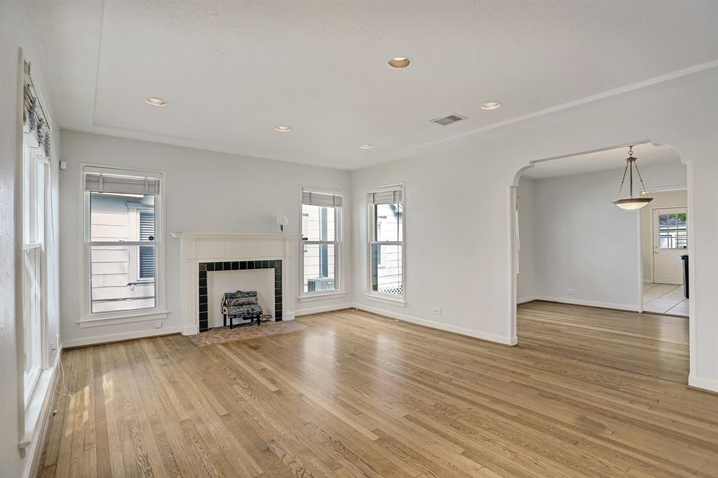 2402 Southgate Boulevard