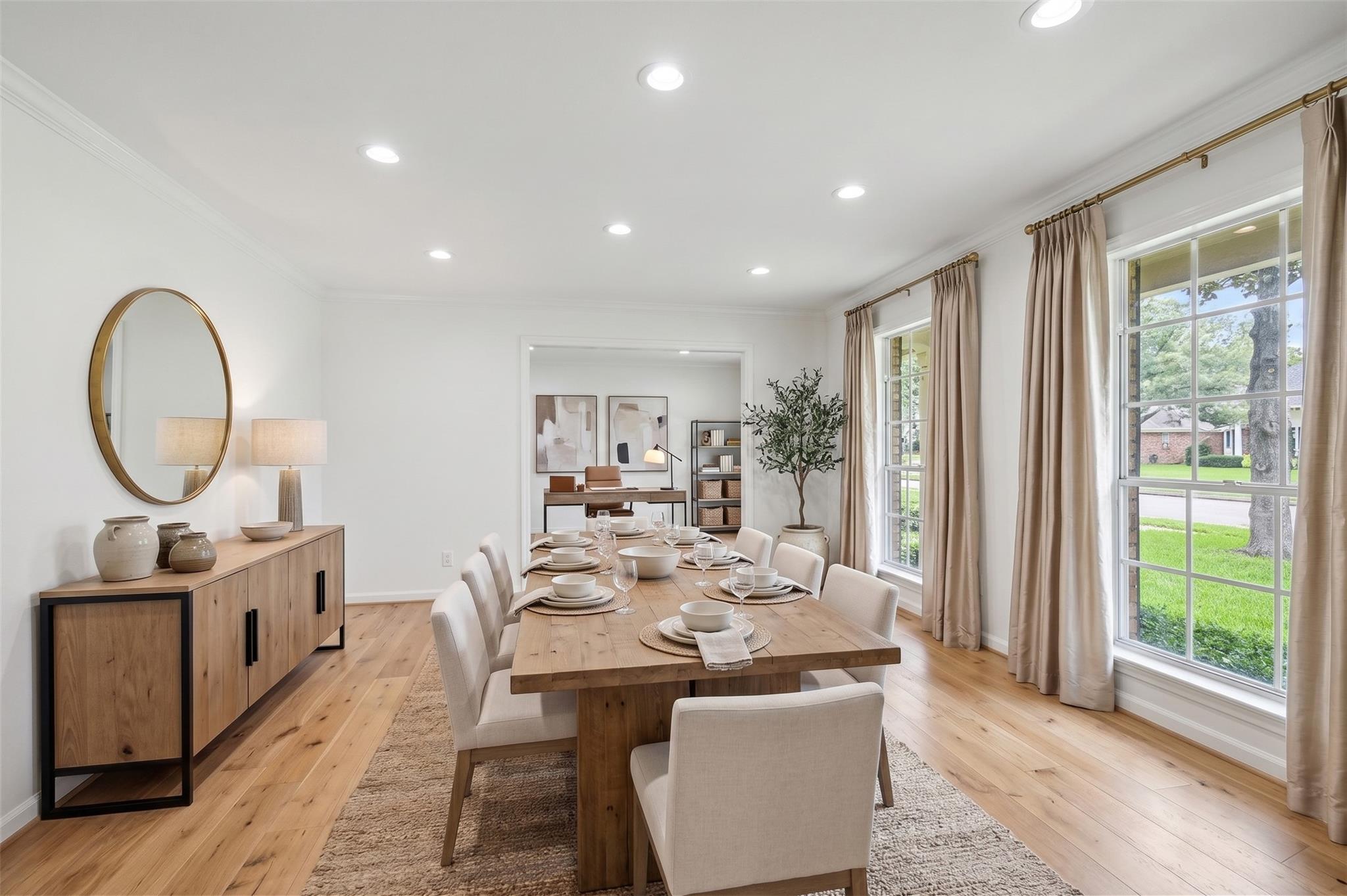 7827 Meadowbriar Lane