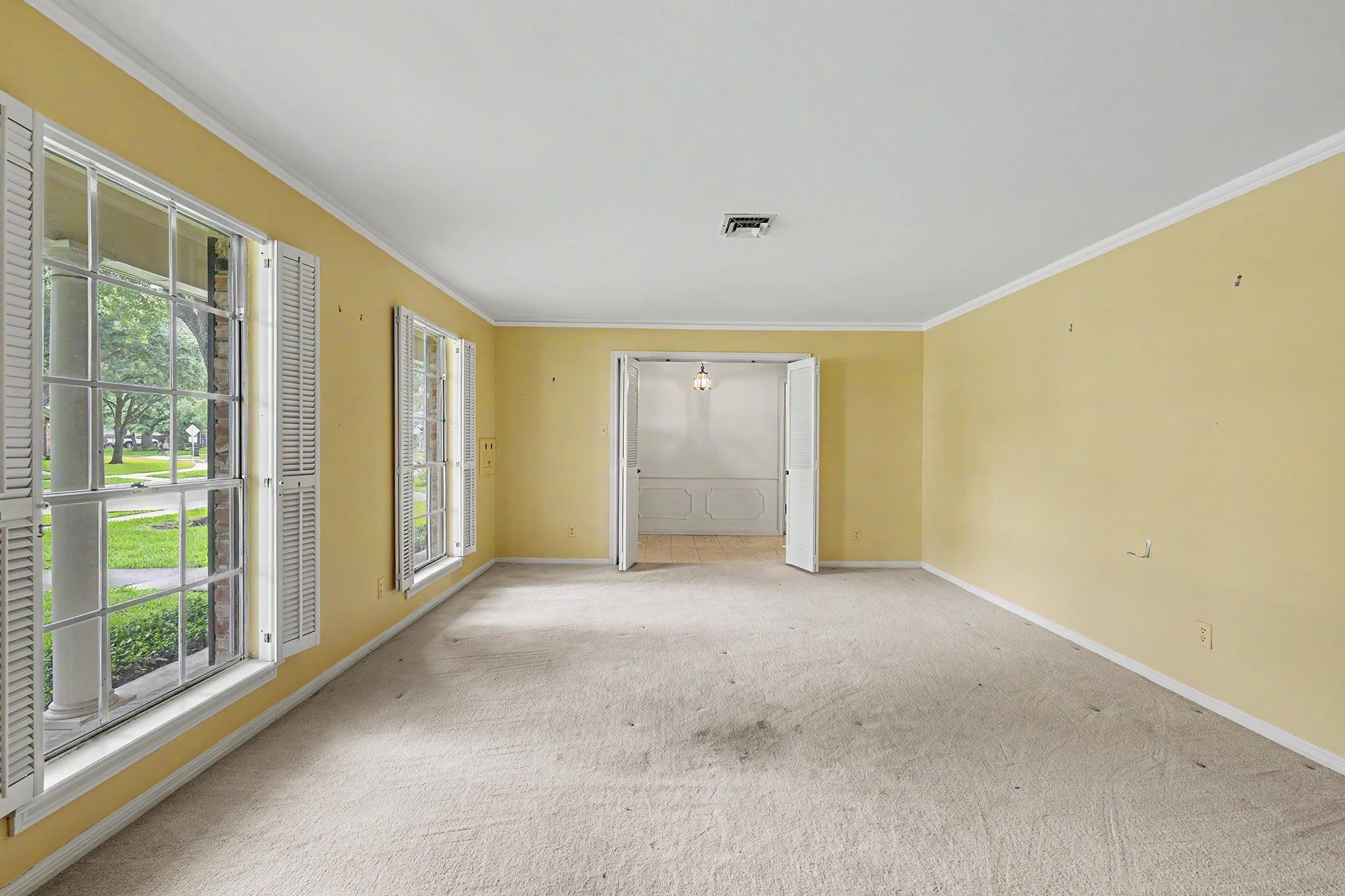 7827 Meadowbriar Lane