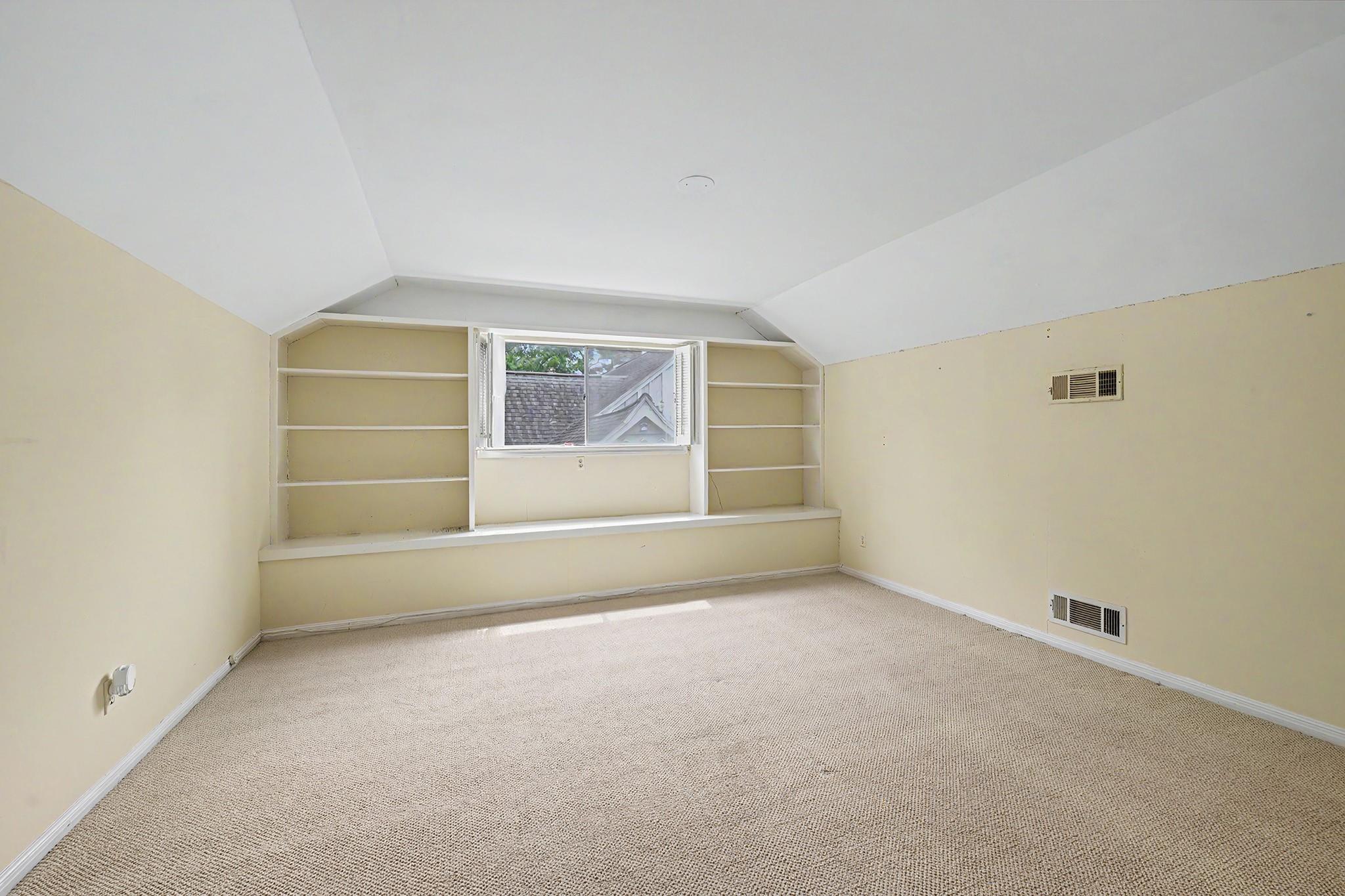 7827 Meadowbriar Lane