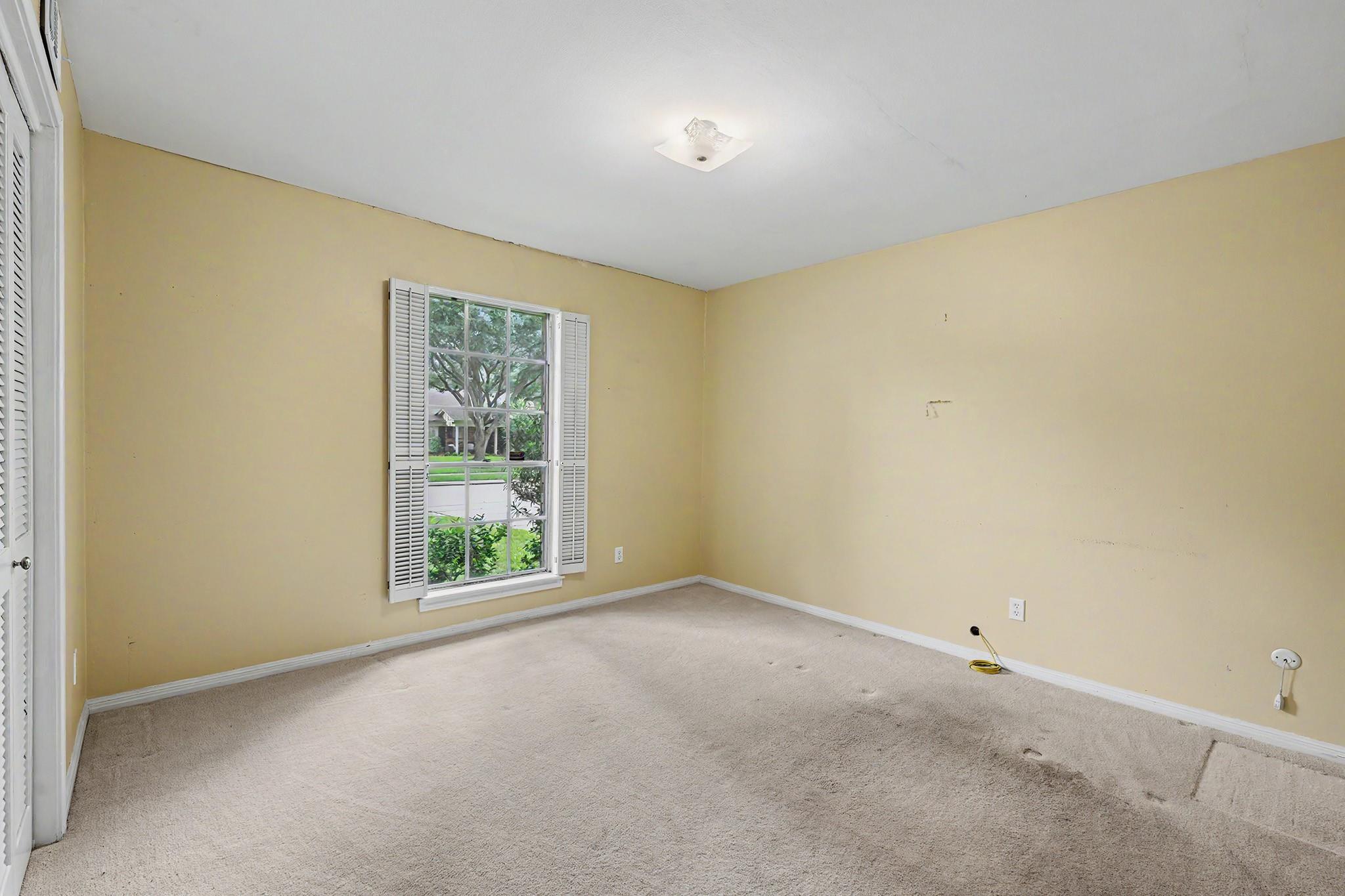 7827 Meadowbriar Lane