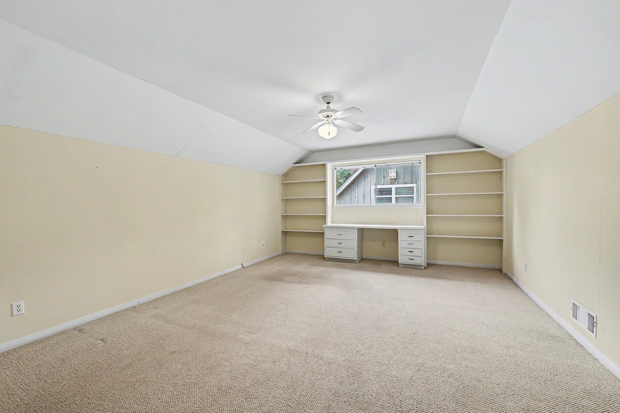 7827 Meadowbriar Lane