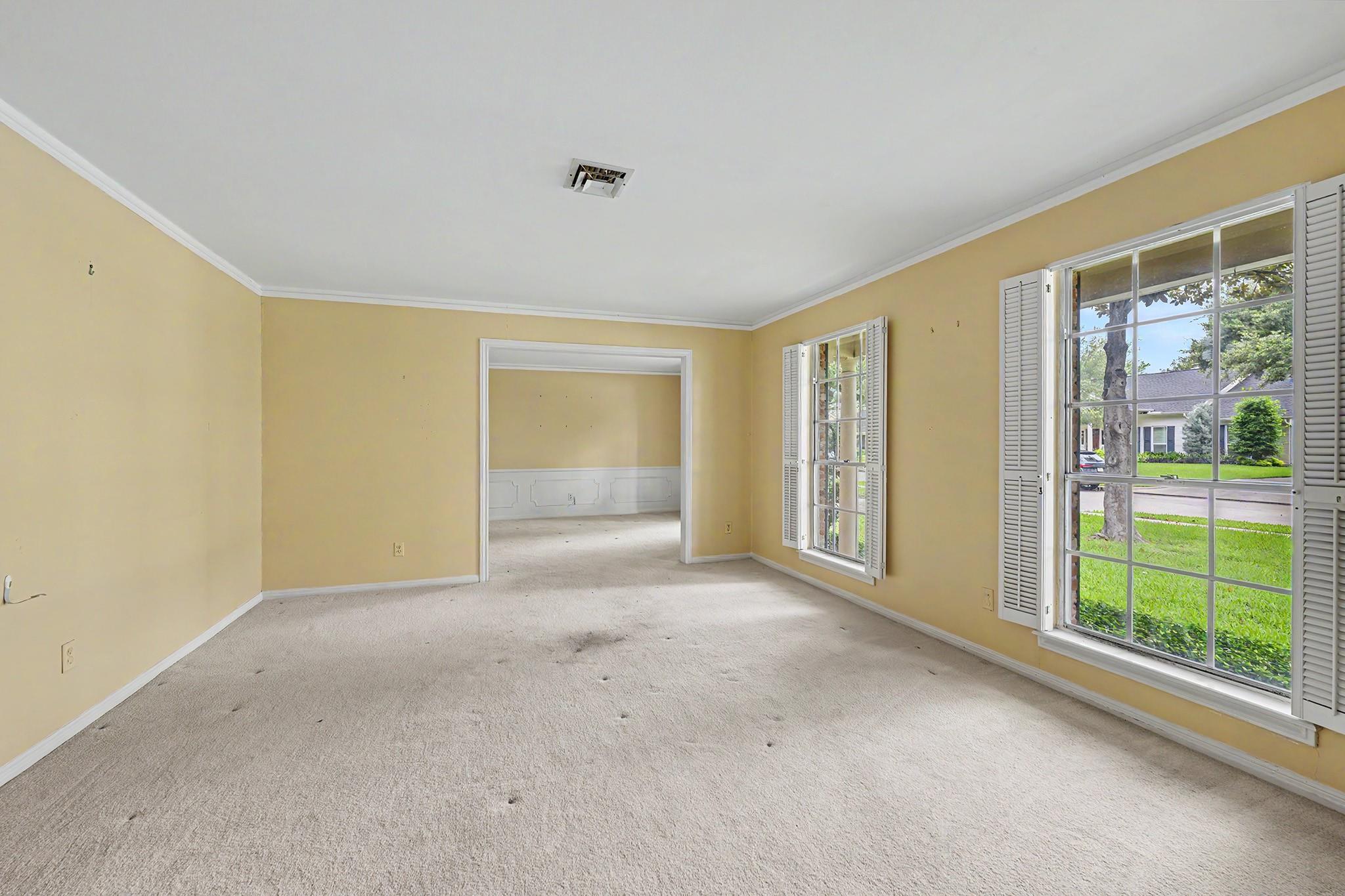 7827 Meadowbriar Lane