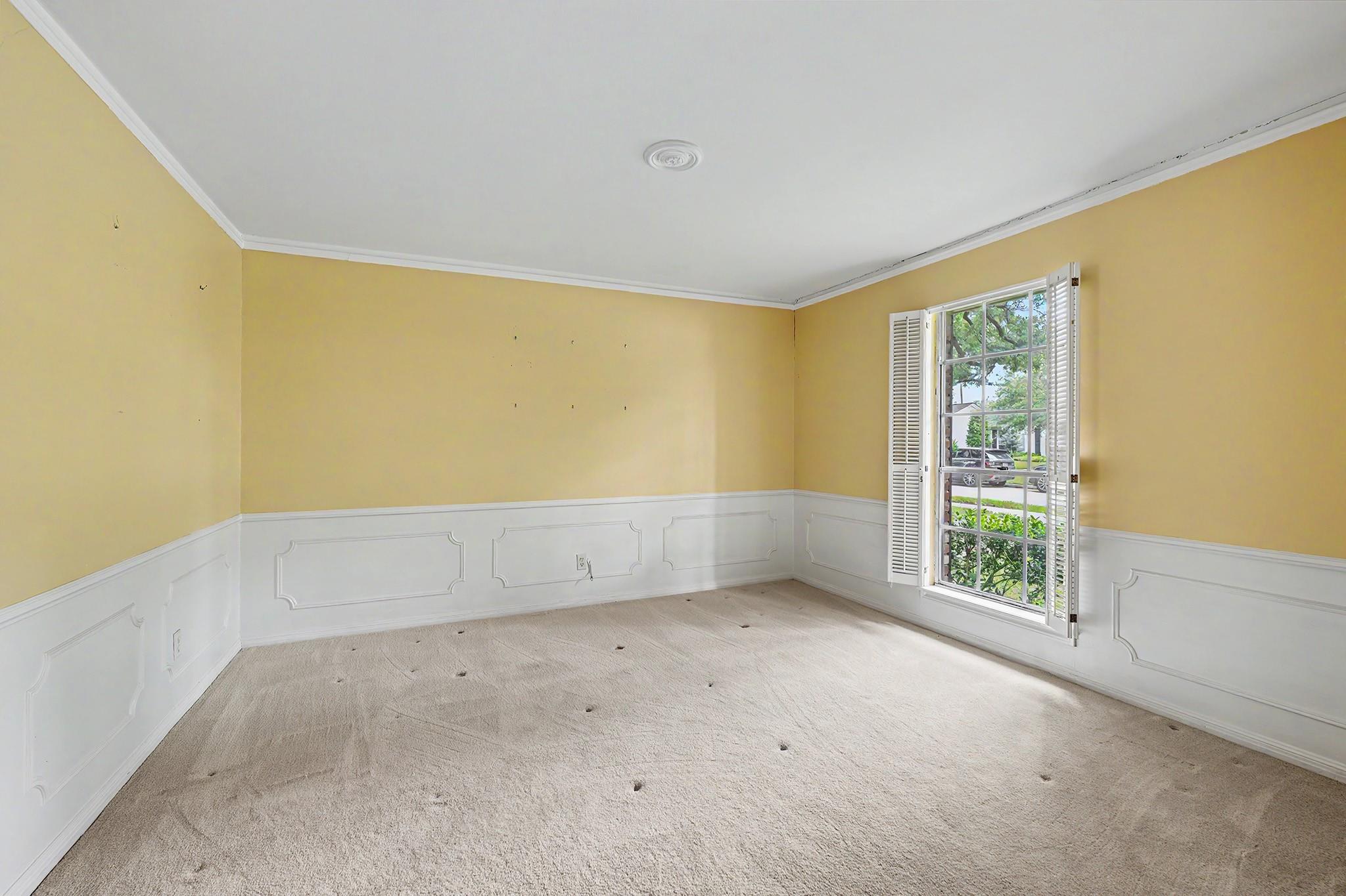 7827 Meadowbriar Lane