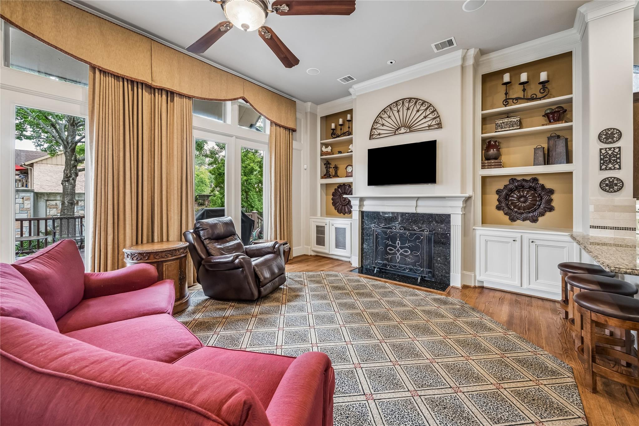 907 Queen Annes Road