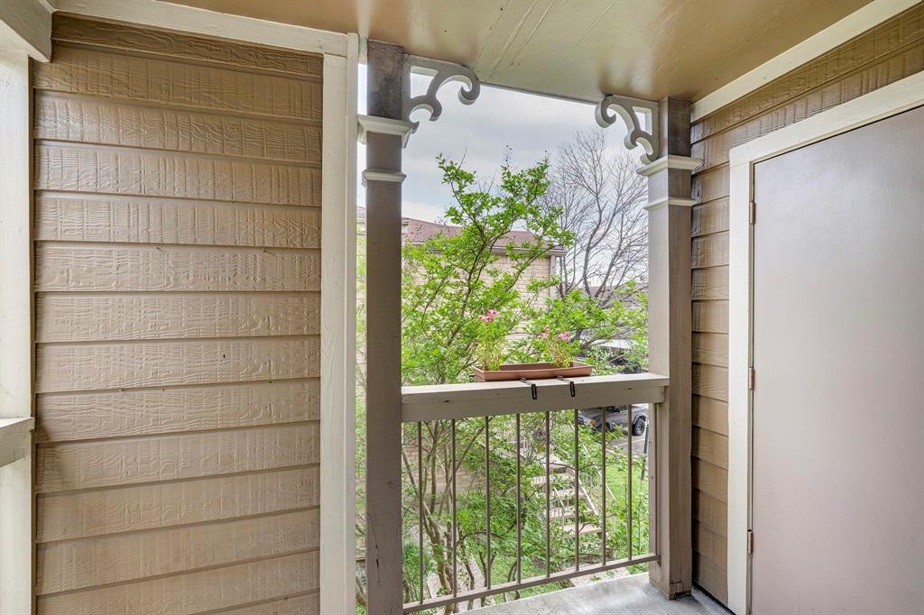 1860 White Oak Drive # 222