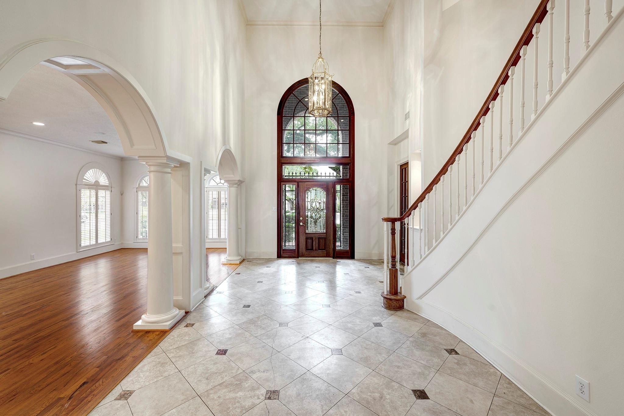 5081 Cedar Creek Drive