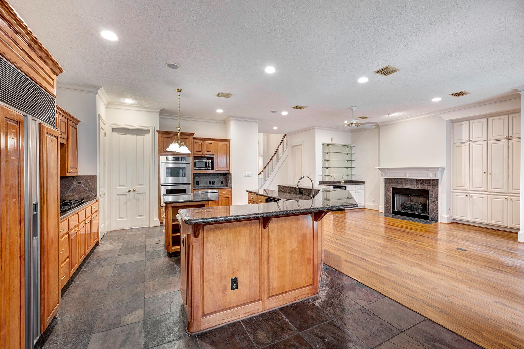 5081 Cedar Creek Drive