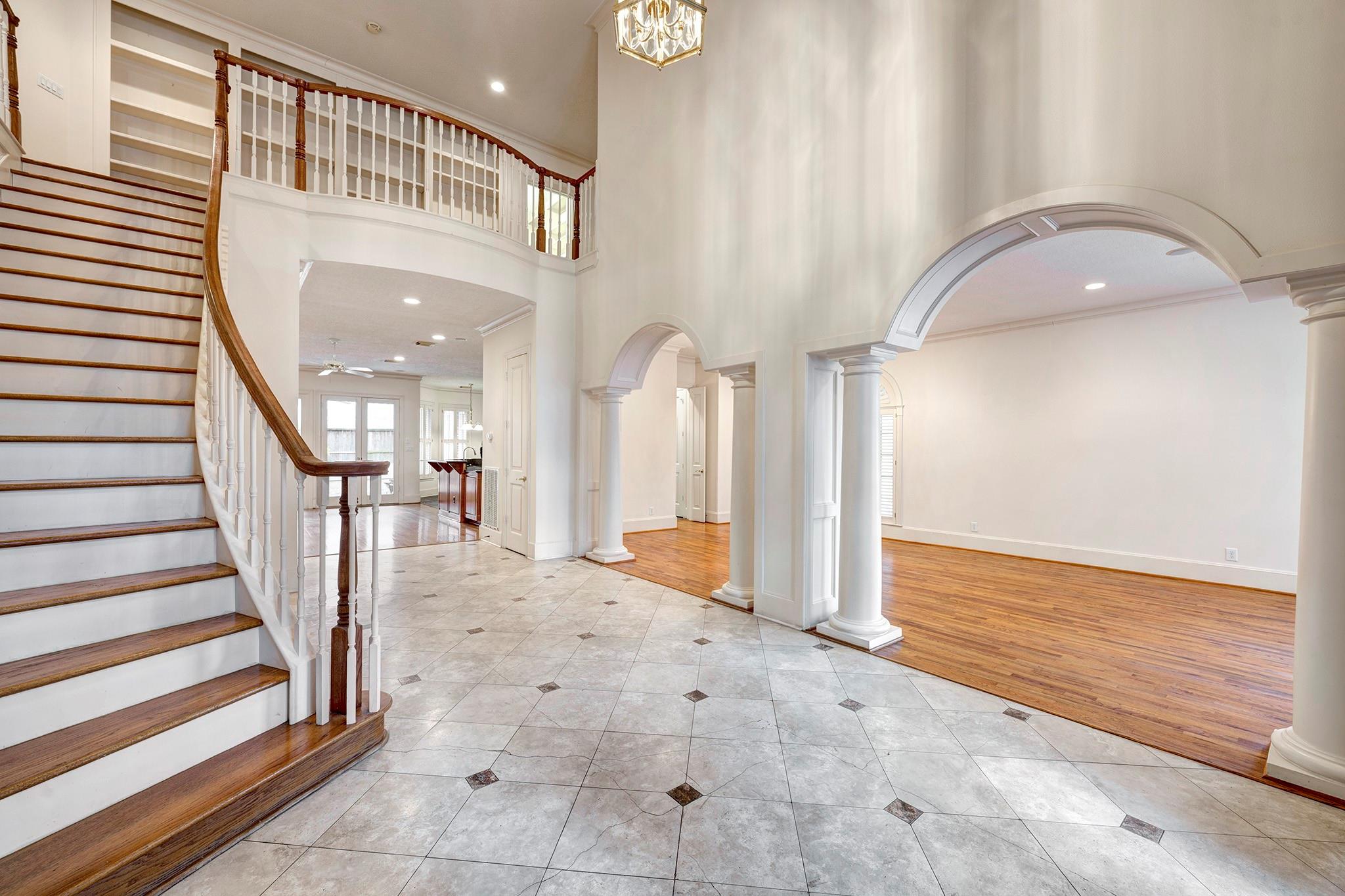 5081 Cedar Creek Drive