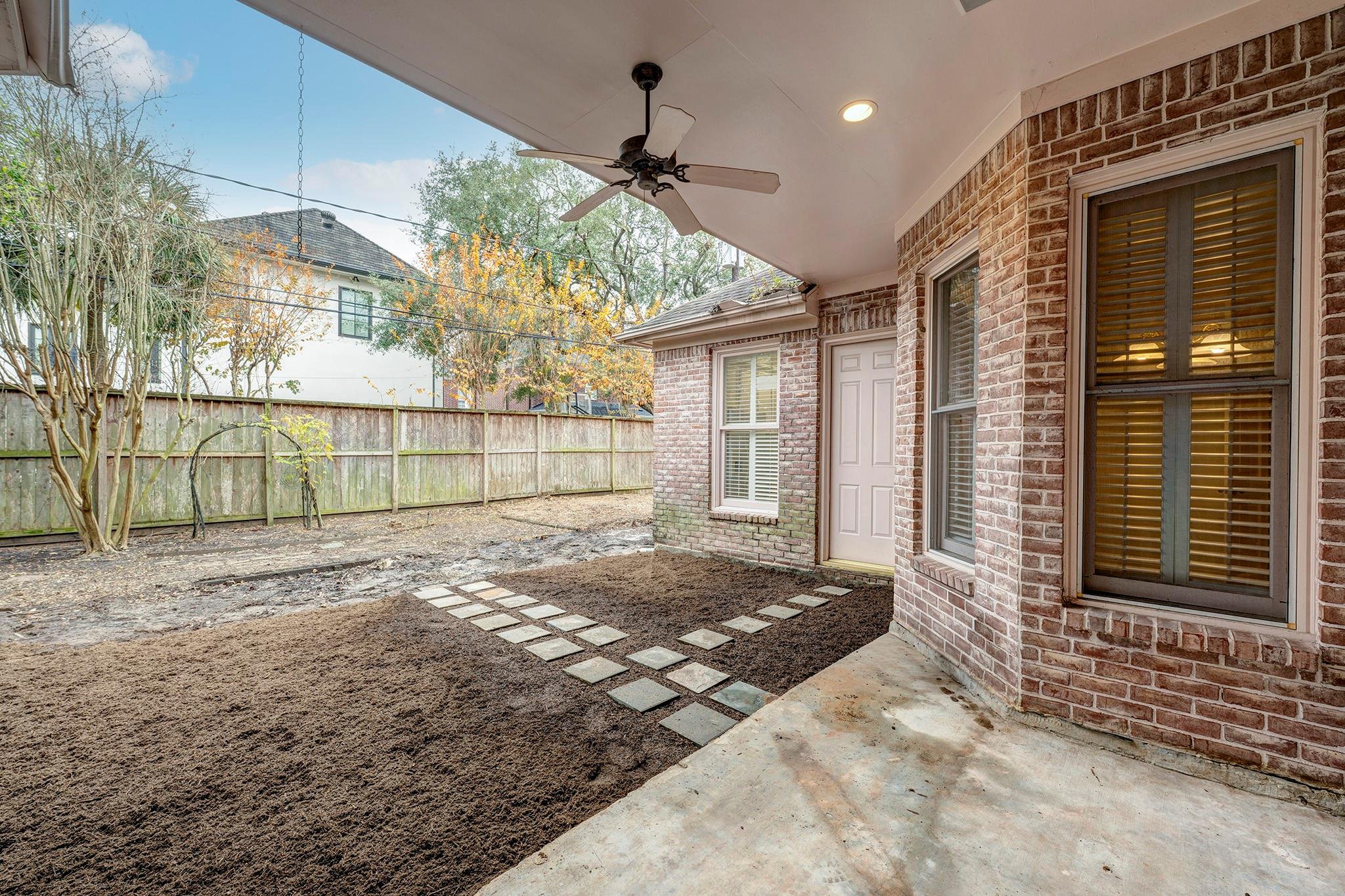 5081 Cedar Creek Drive