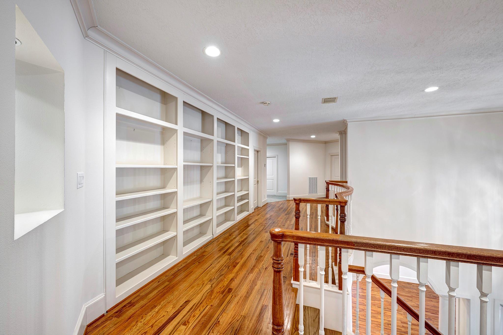 5081 Cedar Creek Drive