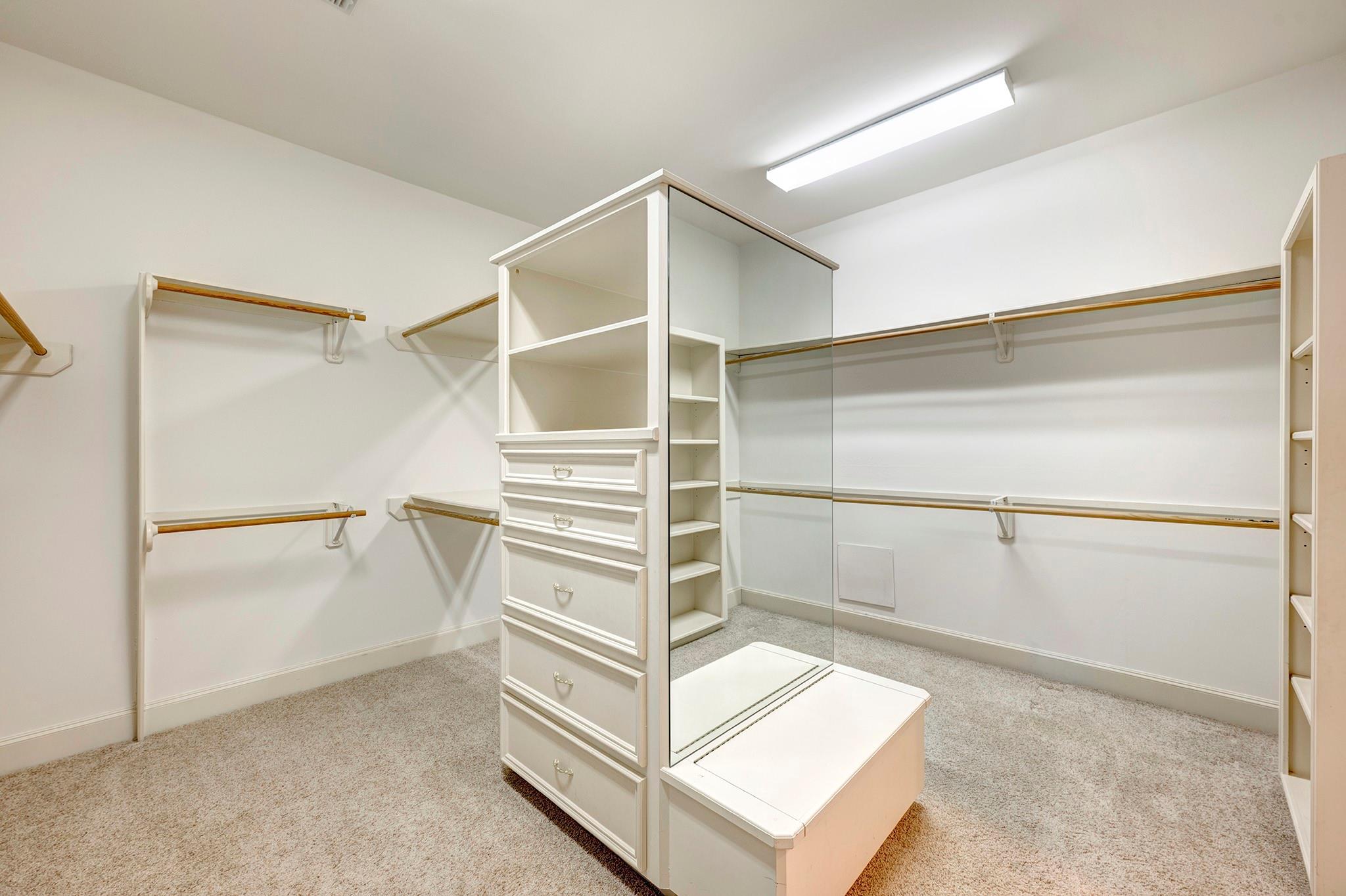 5081 Cedar Creek Drive