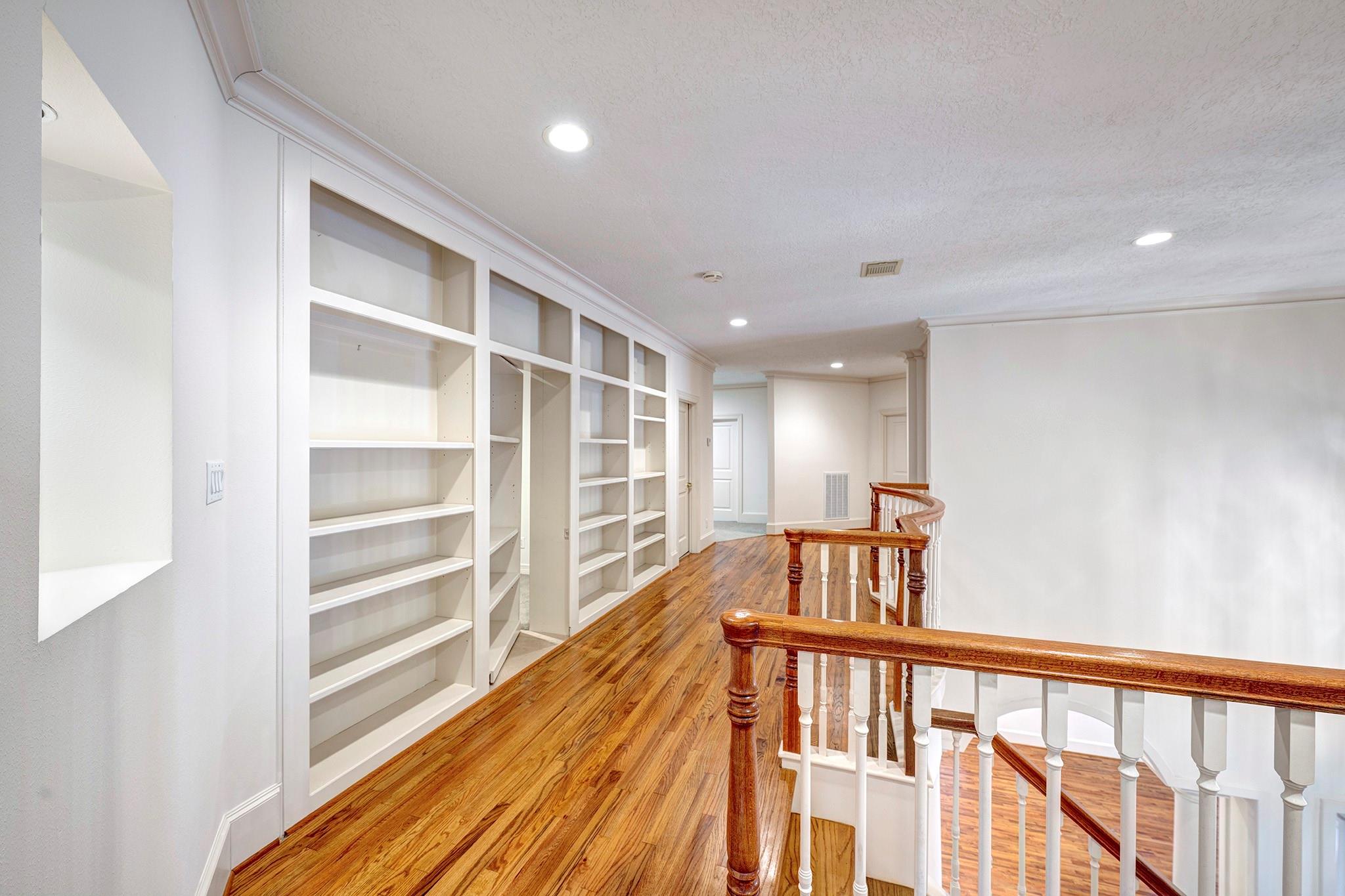 5081 Cedar Creek Drive