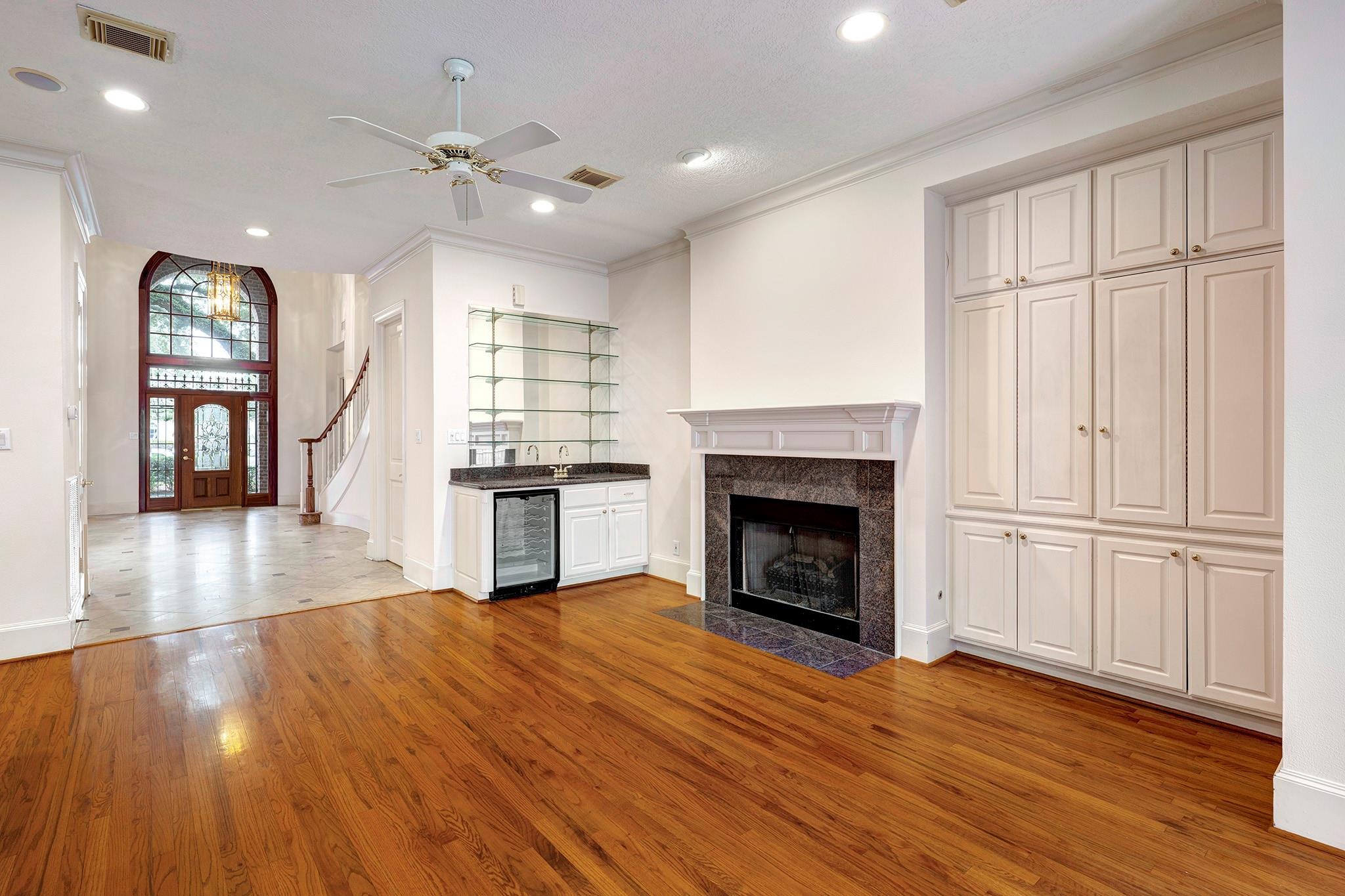 5081 Cedar Creek Drive