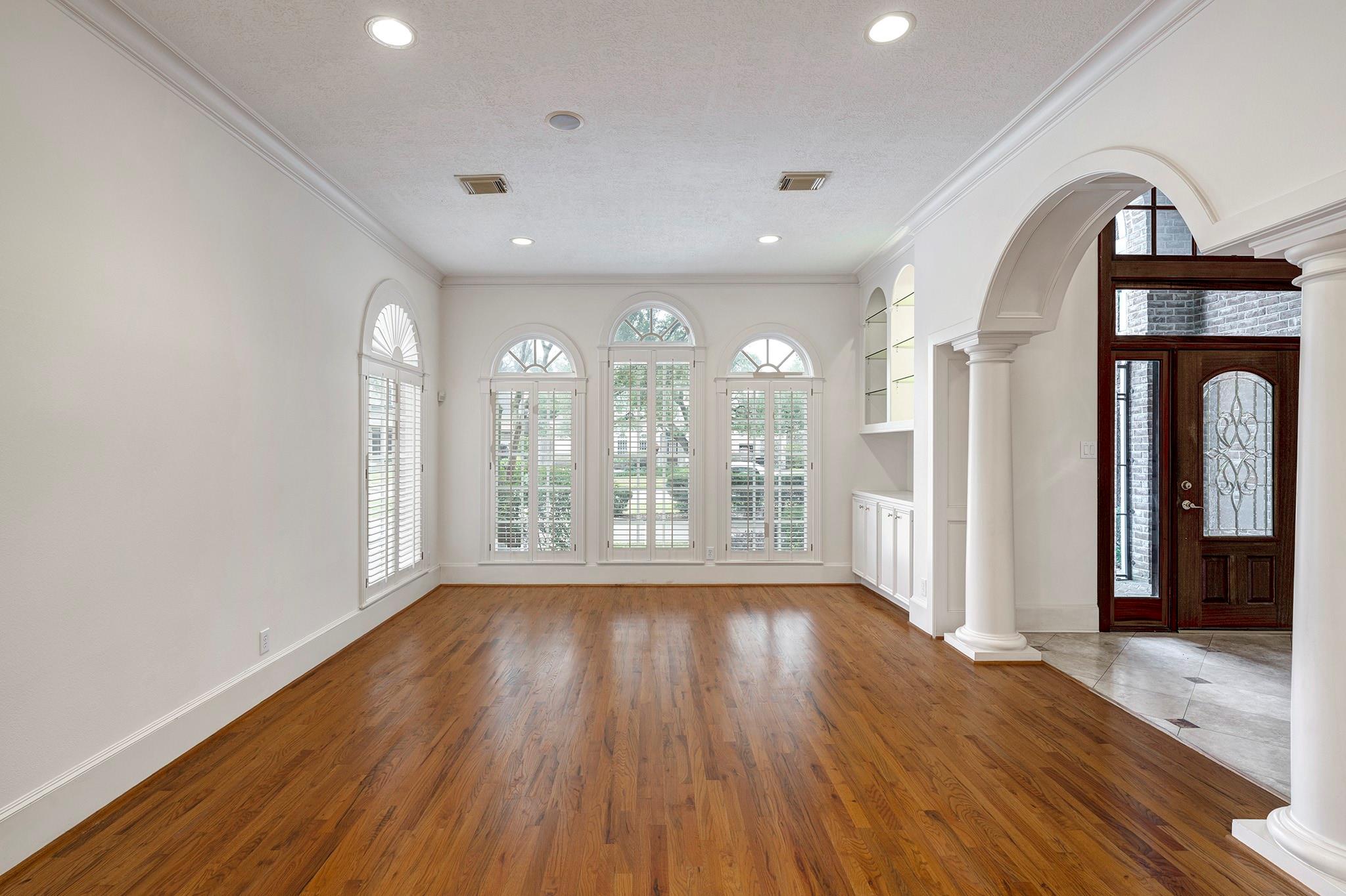 5081 Cedar Creek Drive