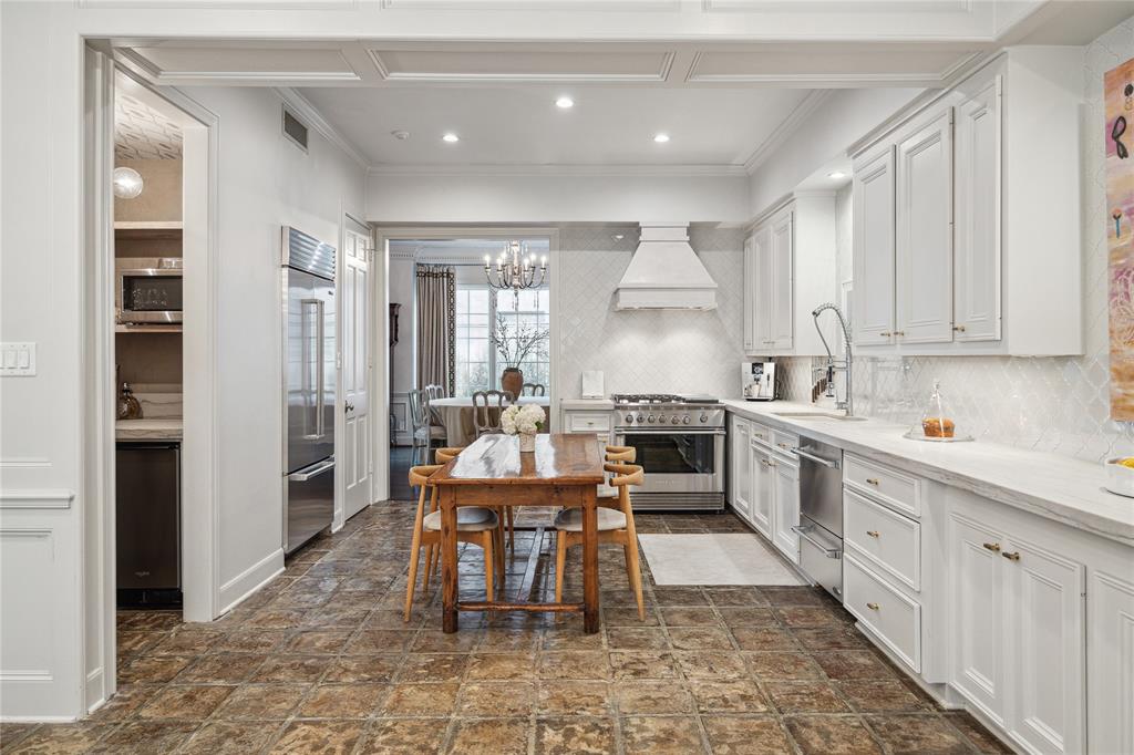 1206 Potomac Drive