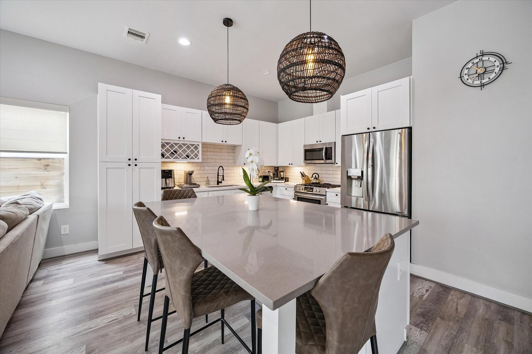 122 E 33rd Street