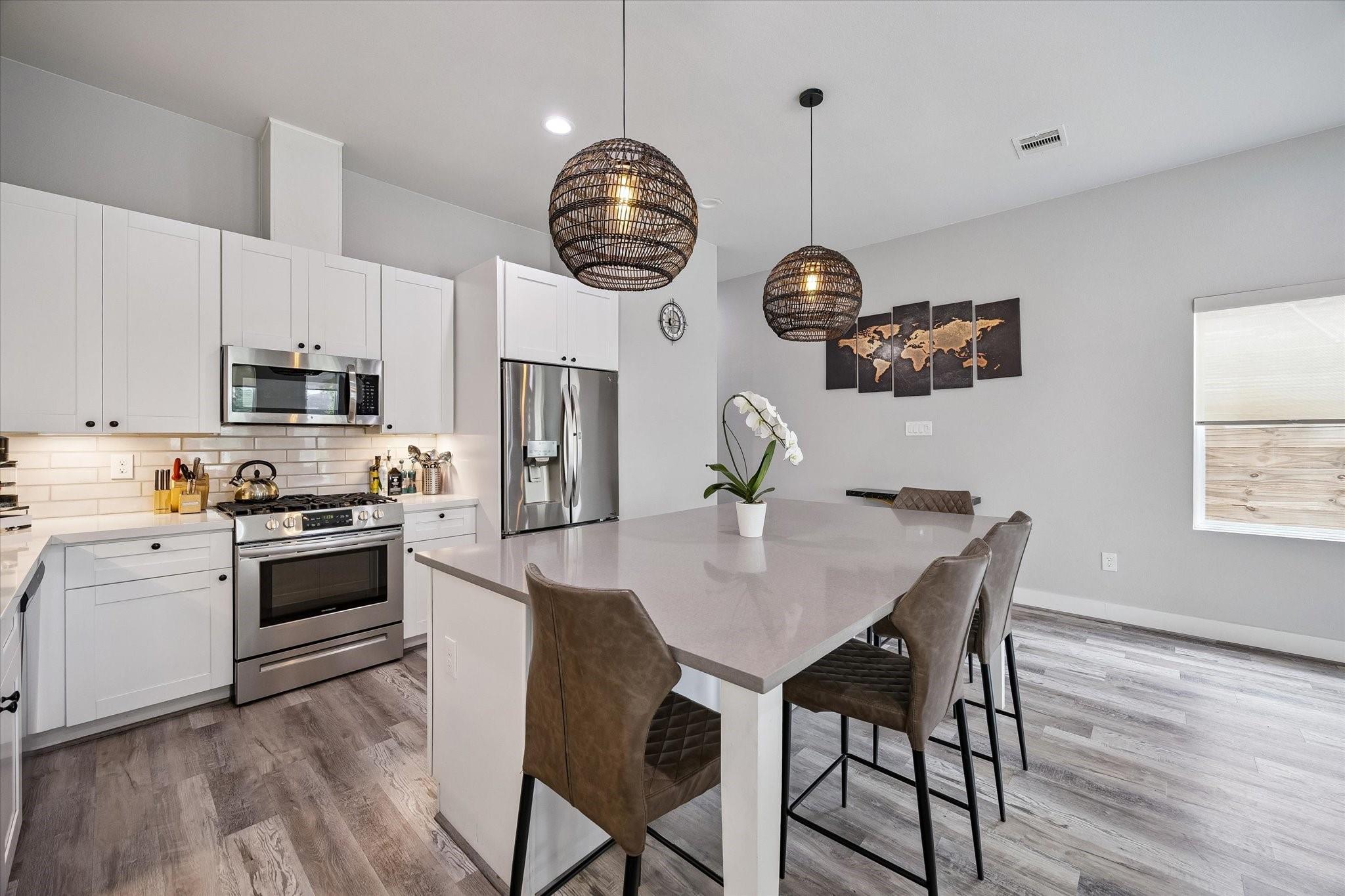 122 E 33rd Street