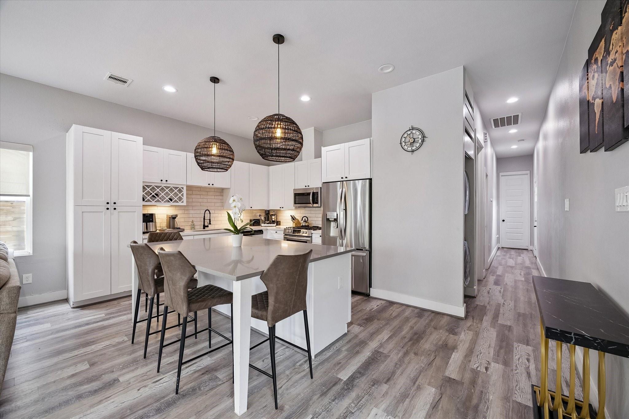 122 E 33rd Street