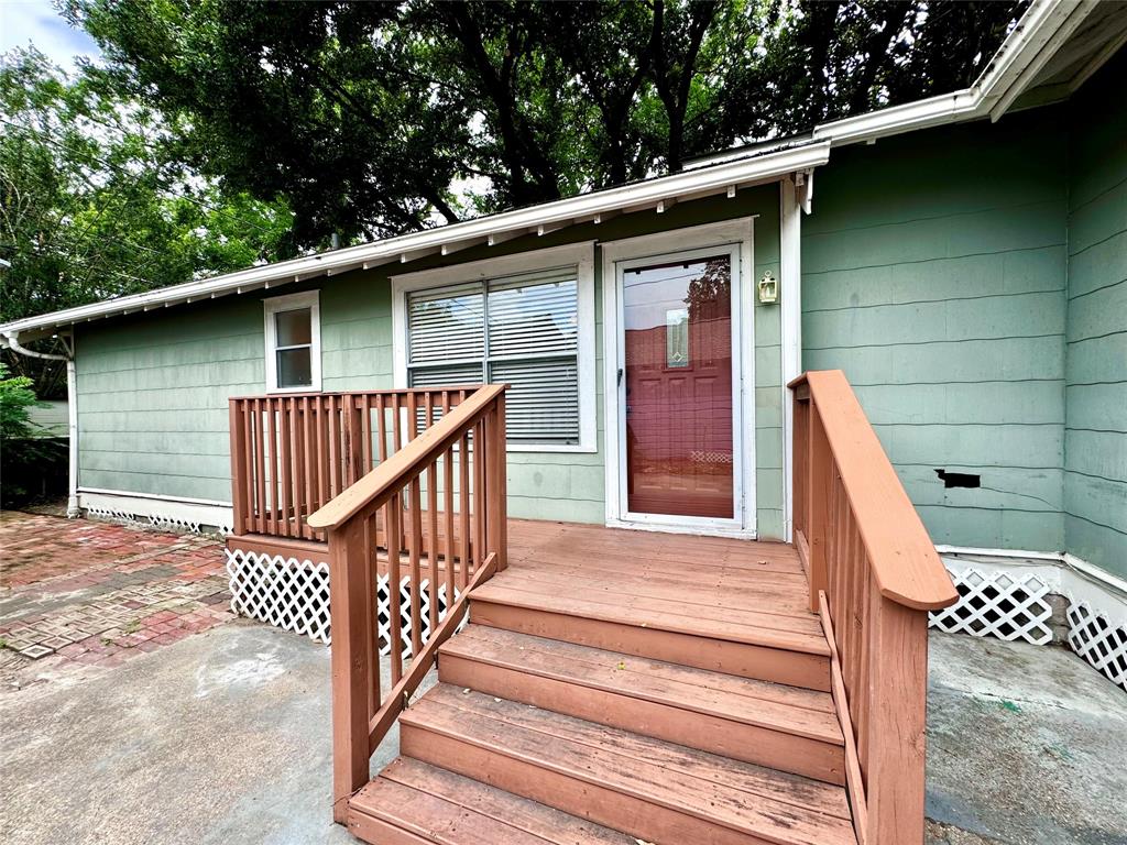 1110 Walling Street