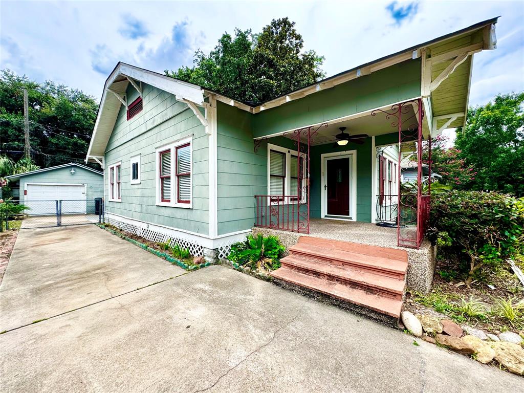 1110 Walling Street
