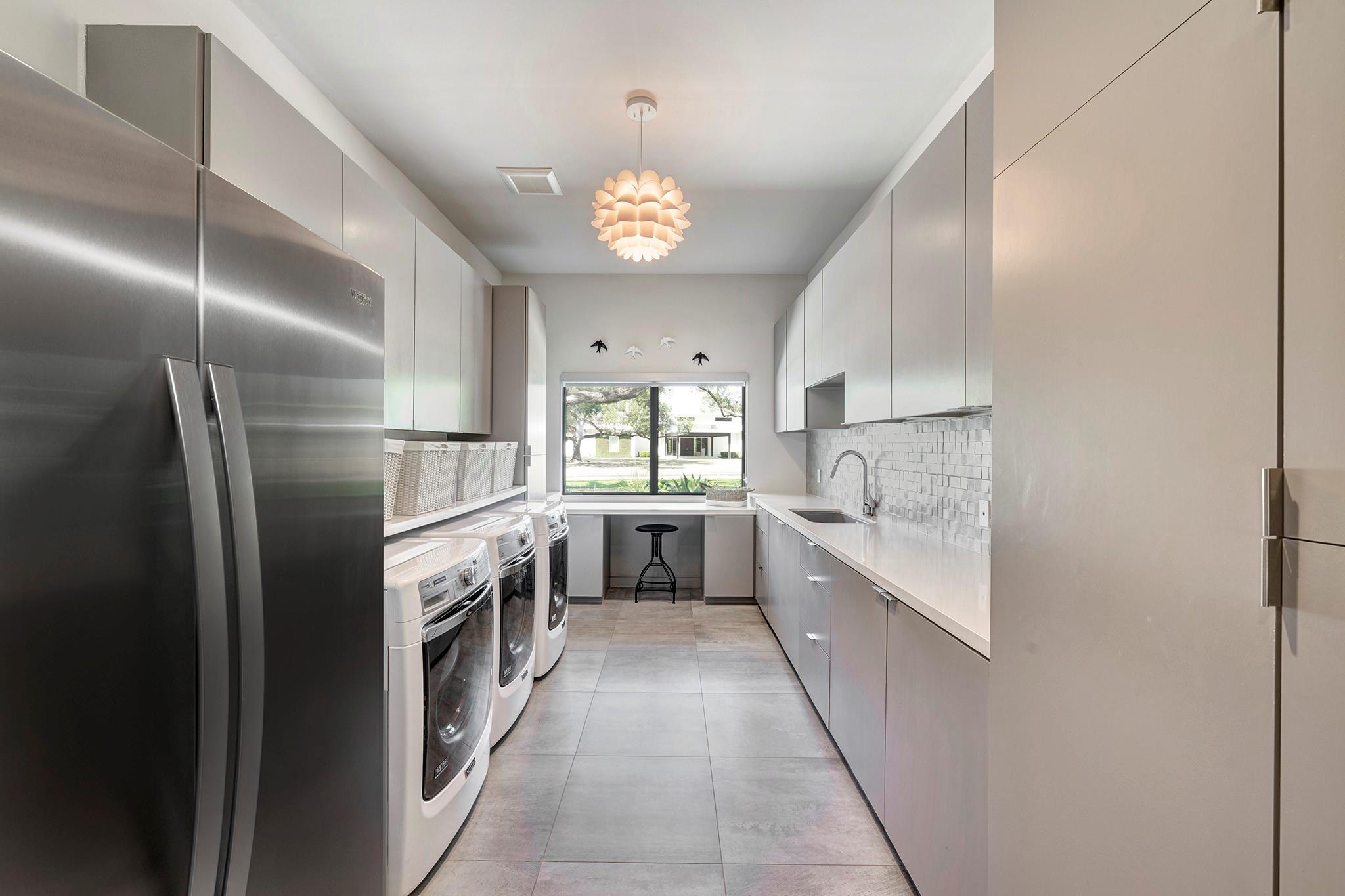 11105 S Country Squire Street