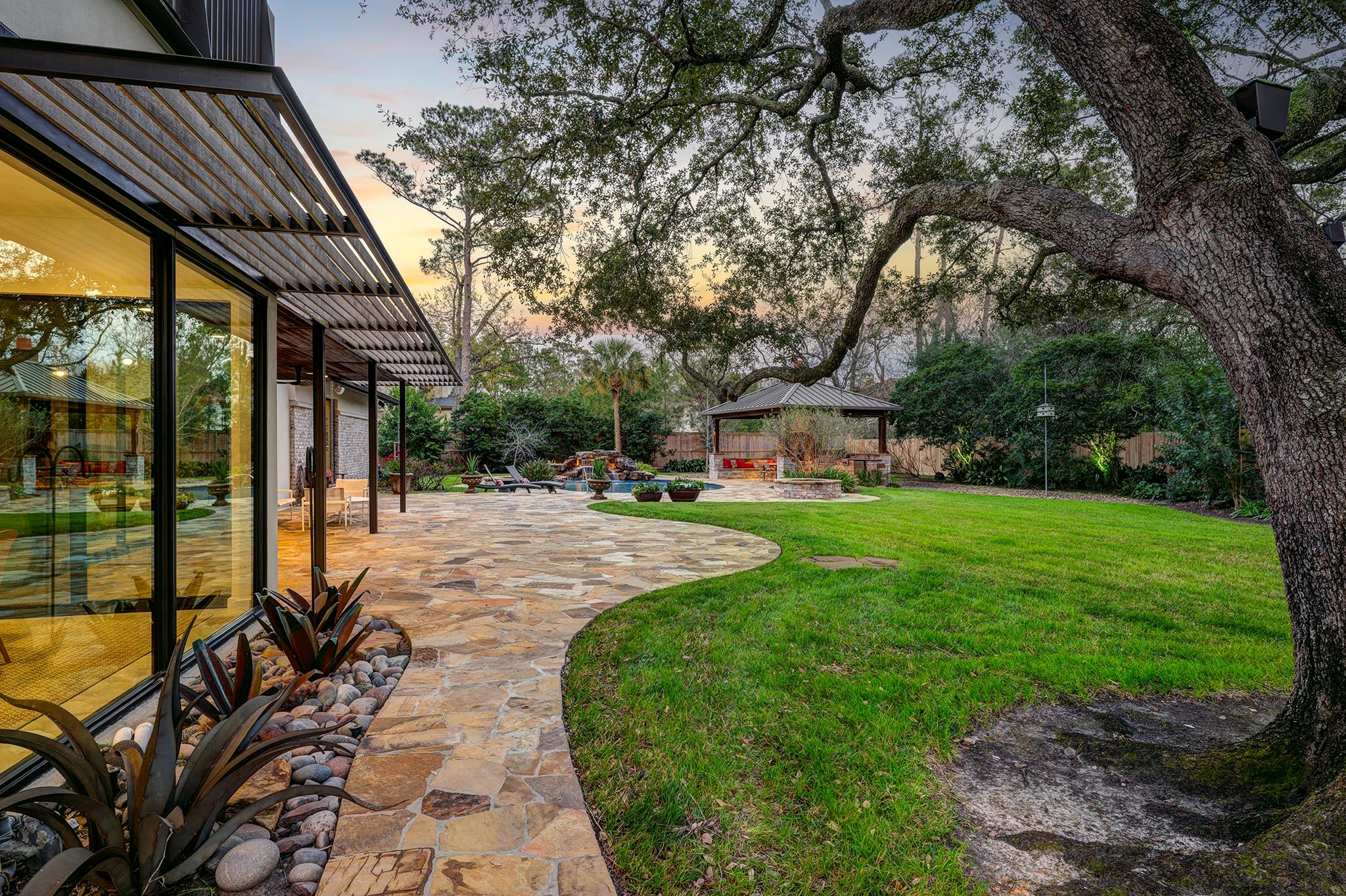 11105 S Country Squire Street