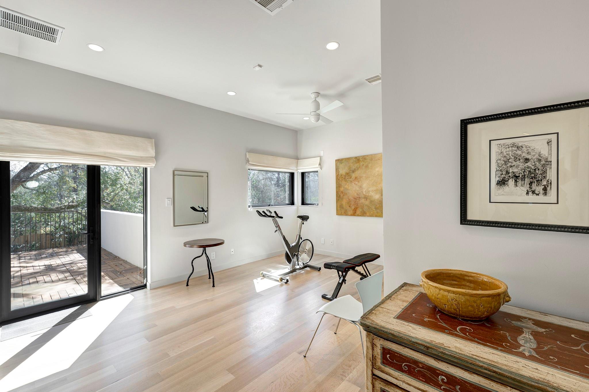 11105 S Country Squire Street