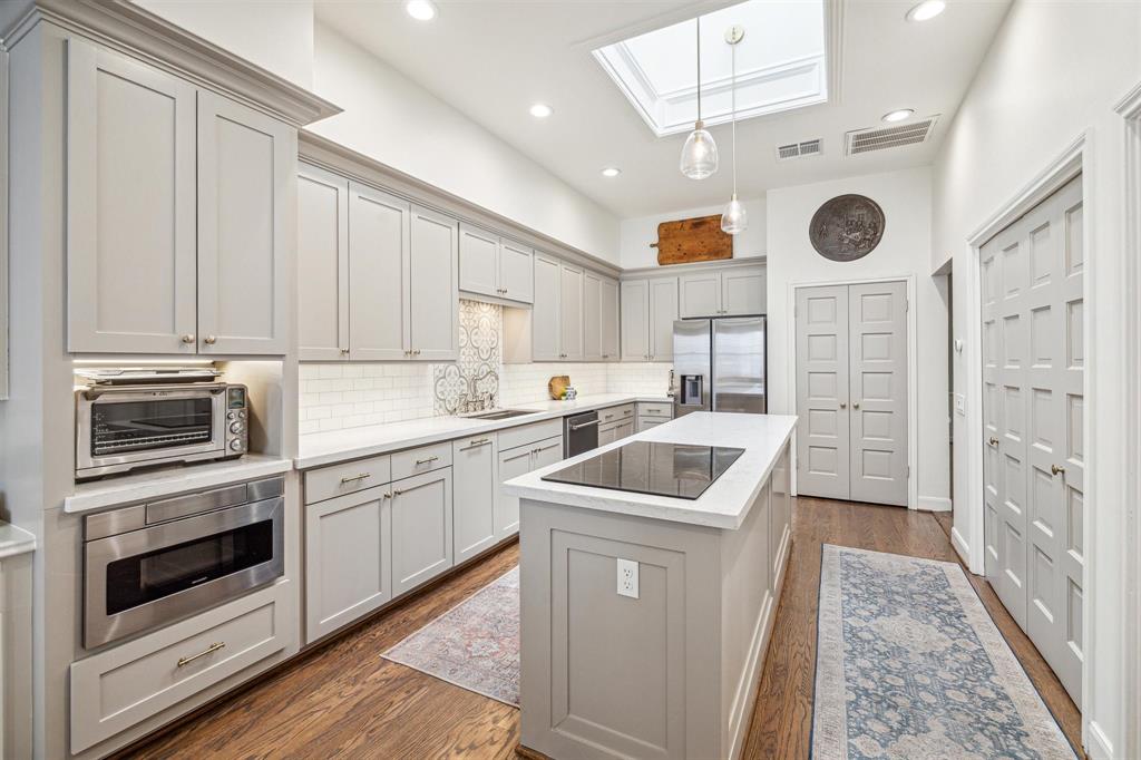 9406 Briar Forest Drive