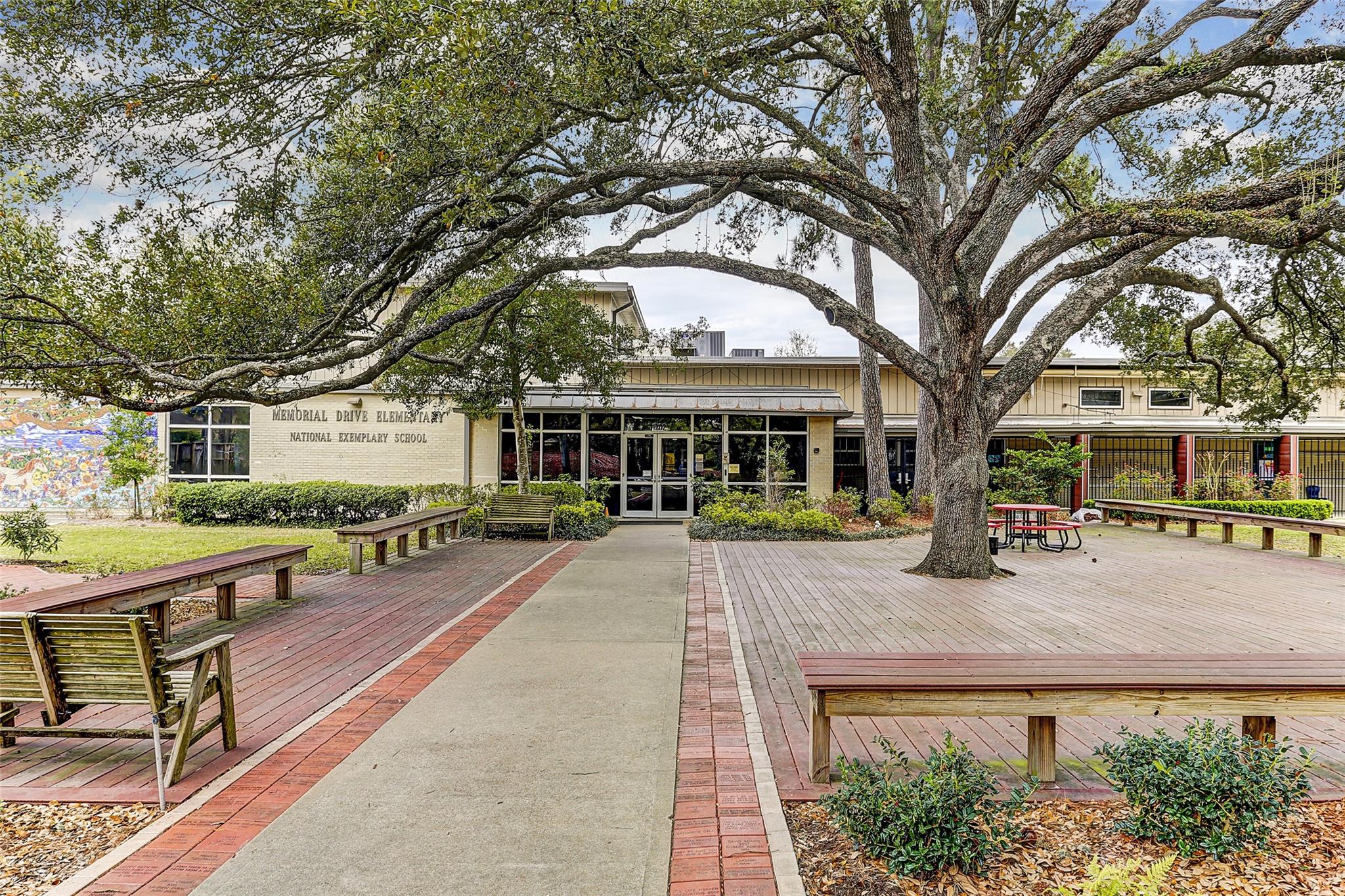 3 Blalock Pines Court