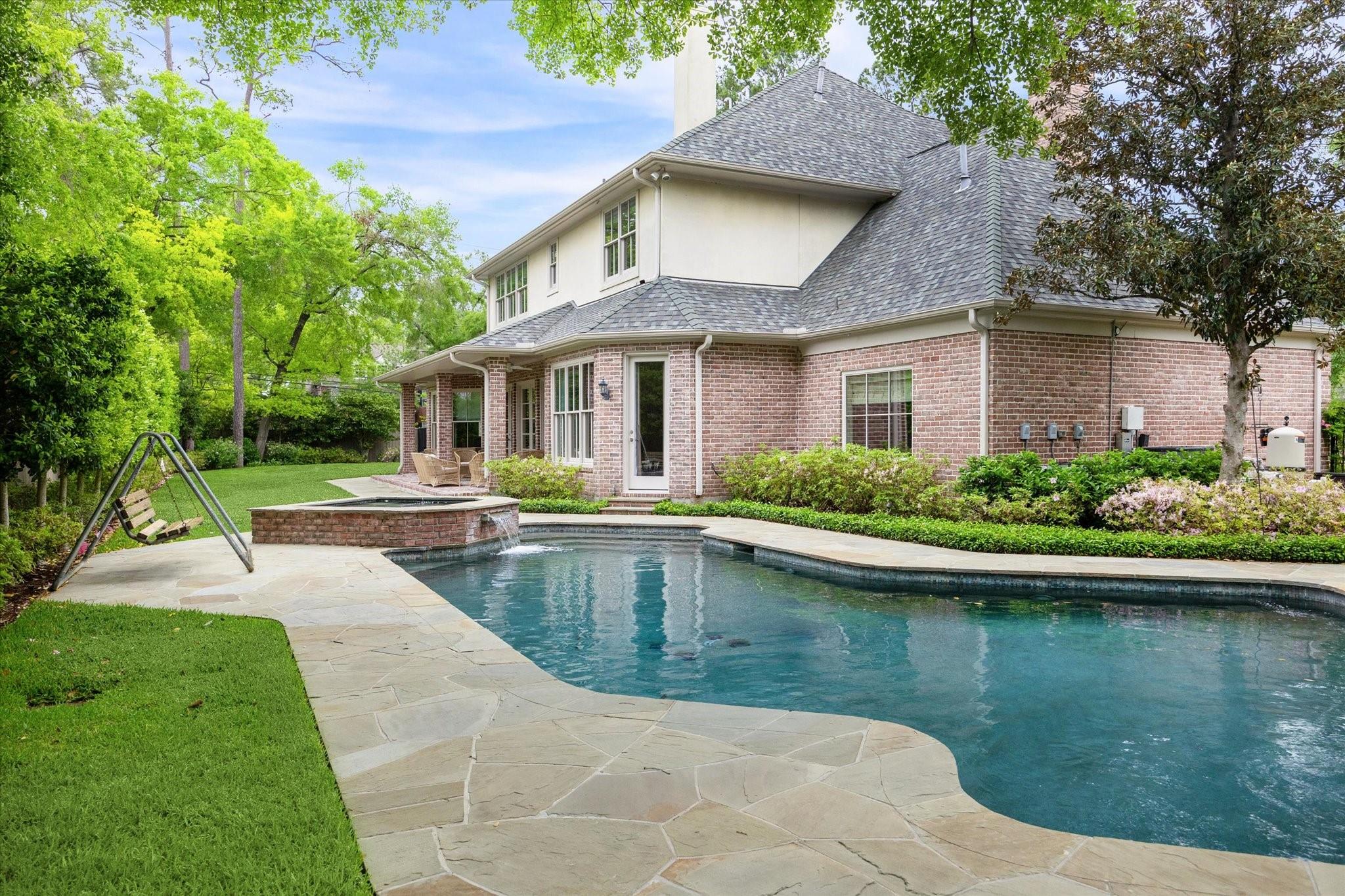 3 Blalock Pines Court
