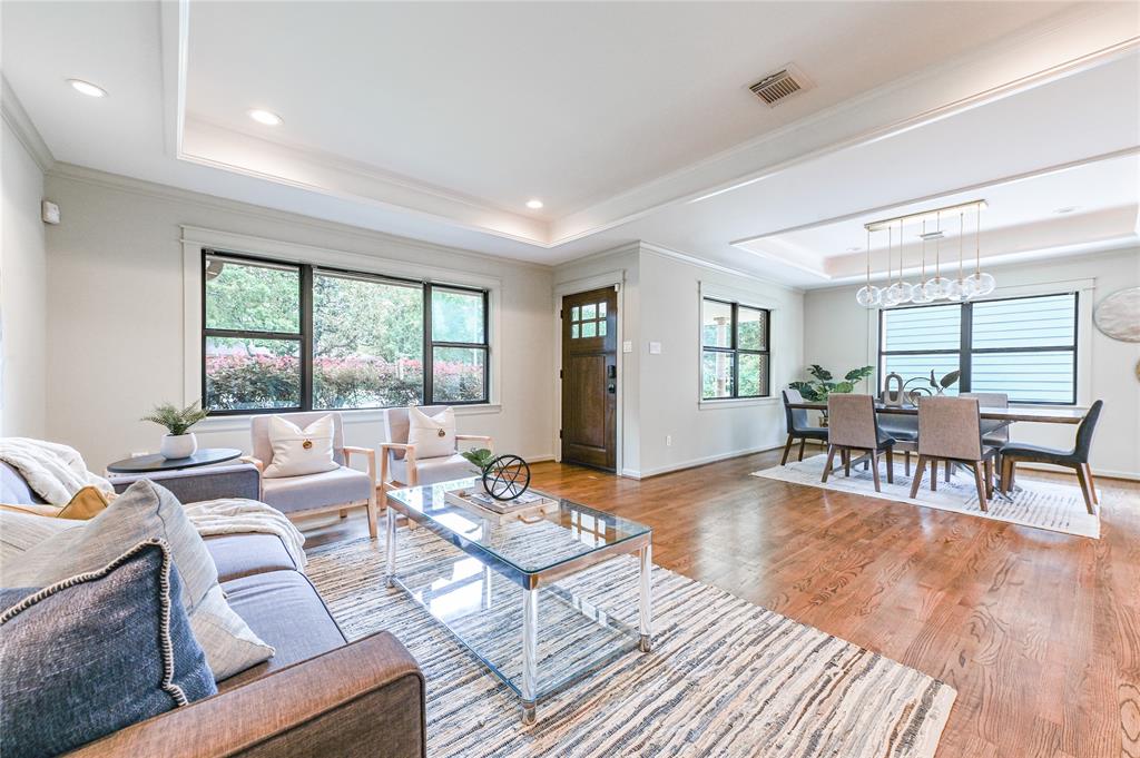 2210 Hialeah Drive