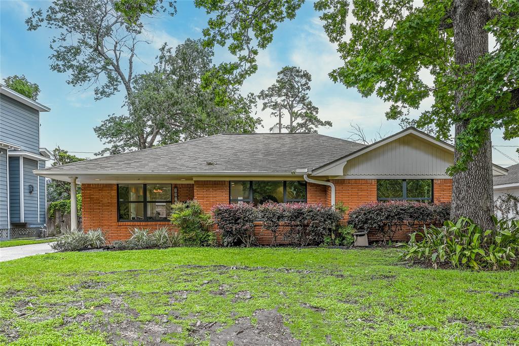 2210 Hialeah Drive