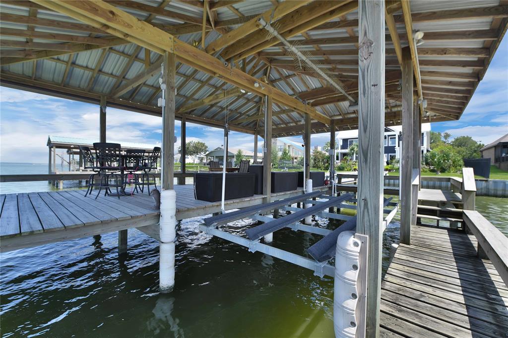 157 Treasure Point