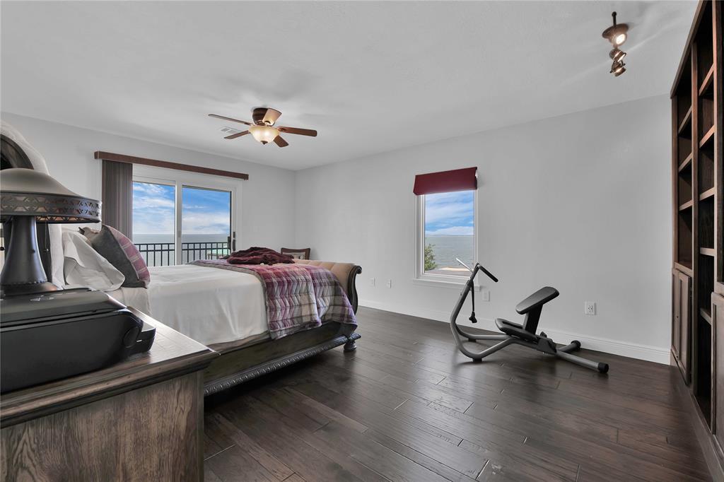 157 Treasure Point