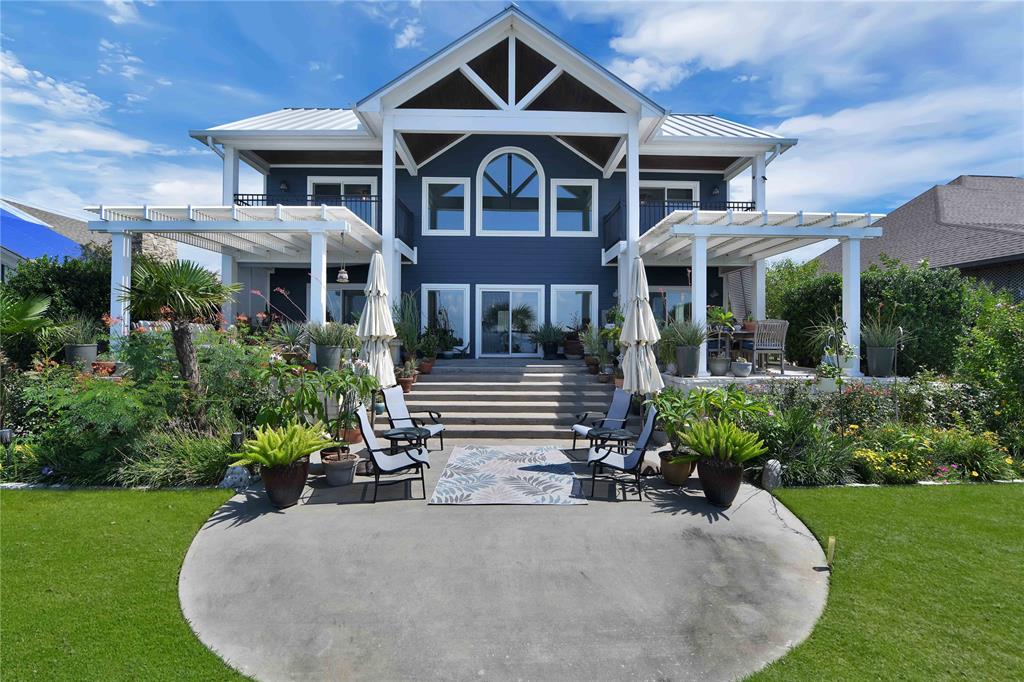 157 Treasure Point